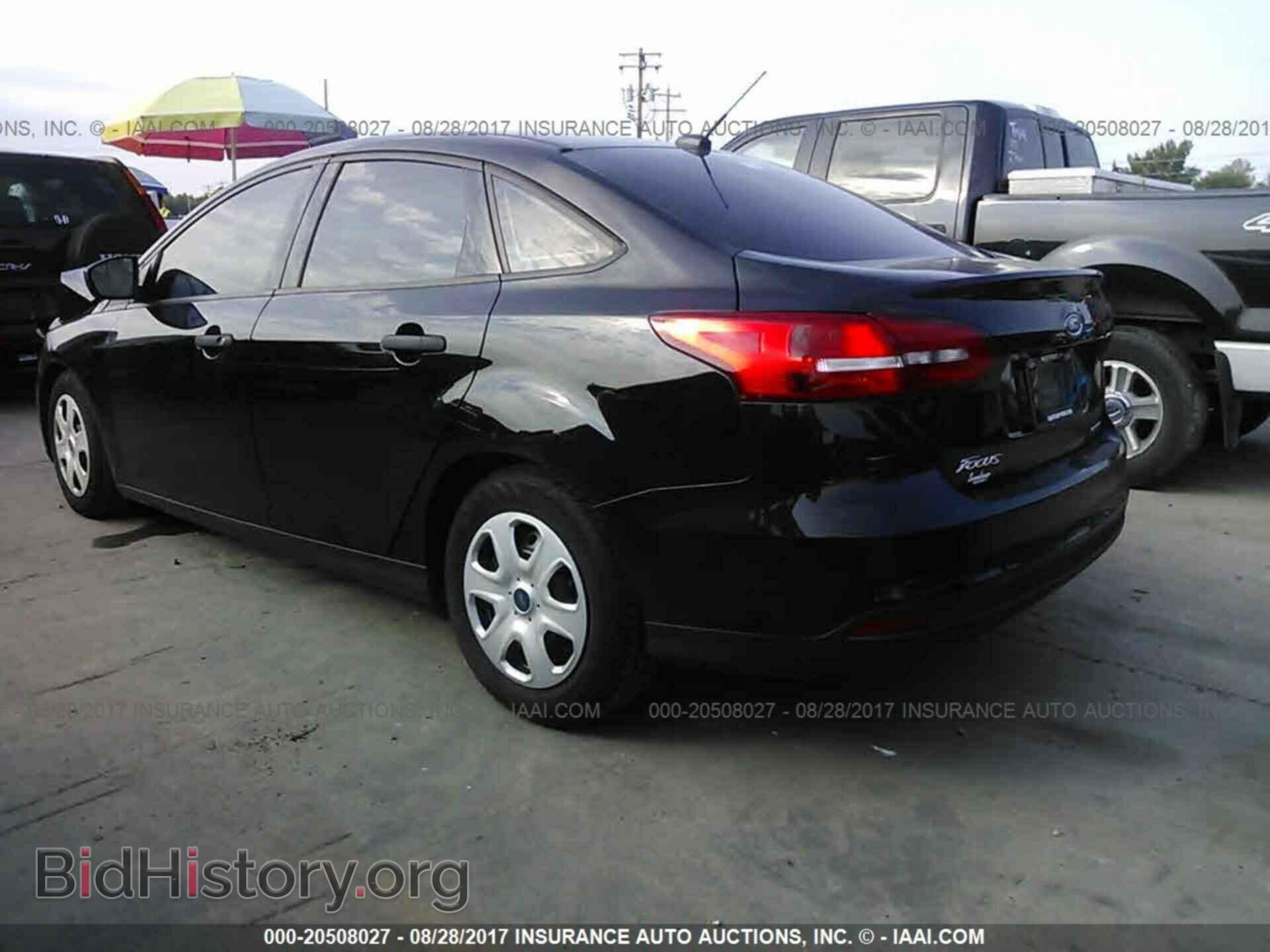 2016 Ford Focus - VIN: 1FADP3E25GL275452 - Фото 3
