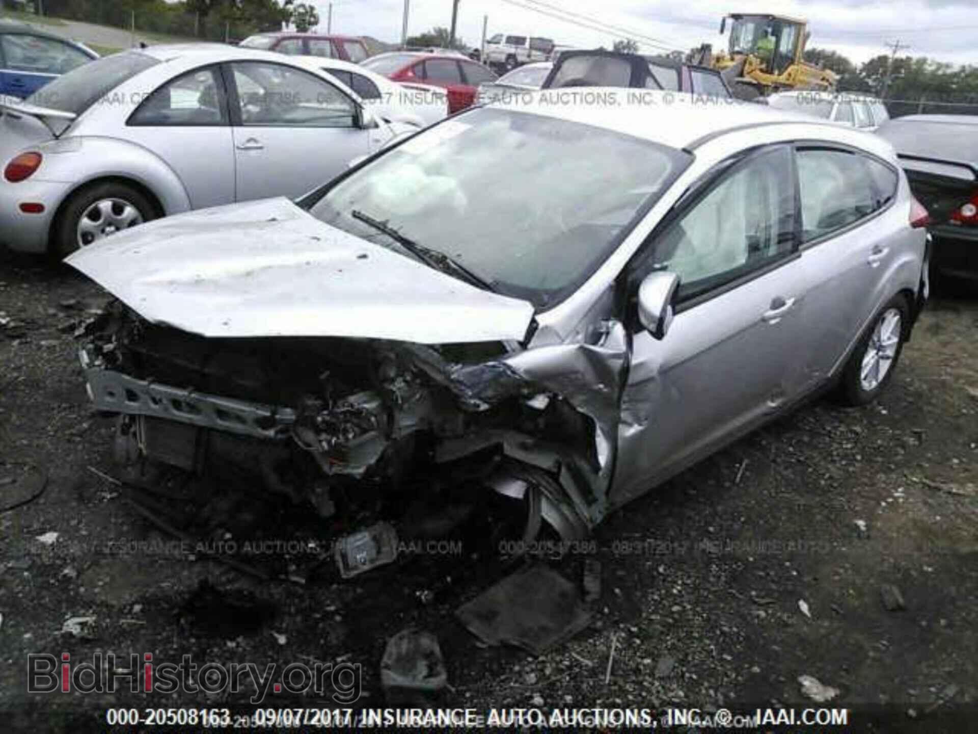 2015 Ford Focus - VIN: 1FADP3K22FL282099 - Photo 2