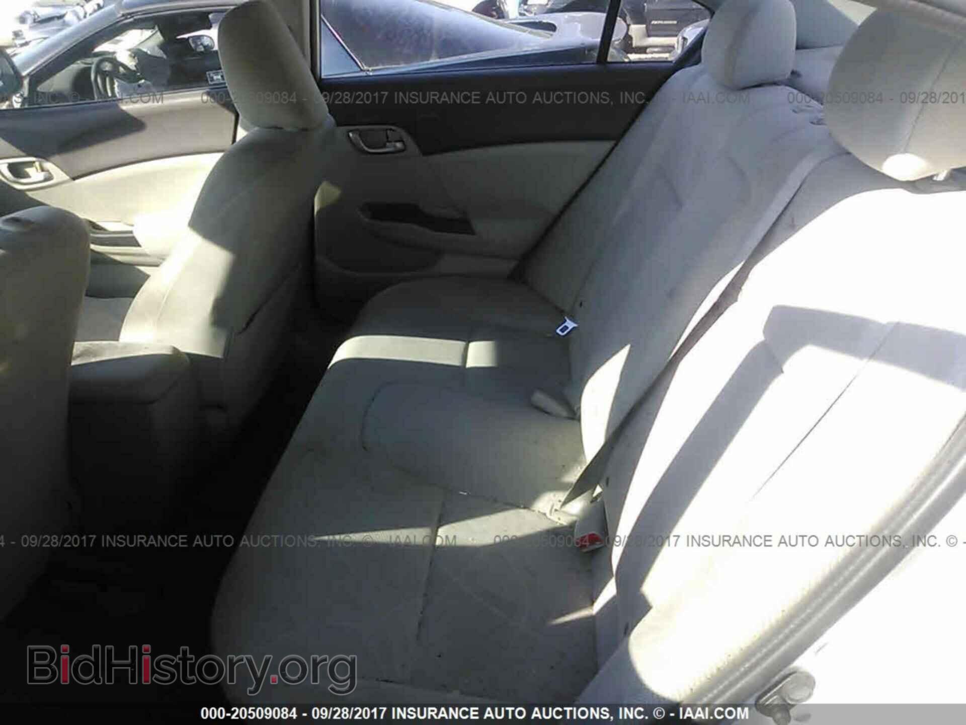 2012 Honda Civic - VIN: 19XFB2F51CE105144 - Photo 8