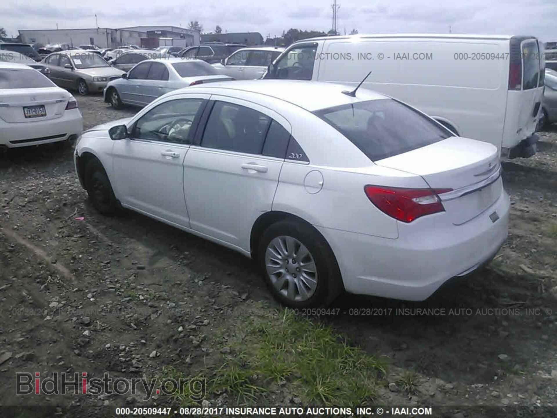 2014 Chrysler 200 - VIN: 1C3CCBAB4EN235967 - Фото 3