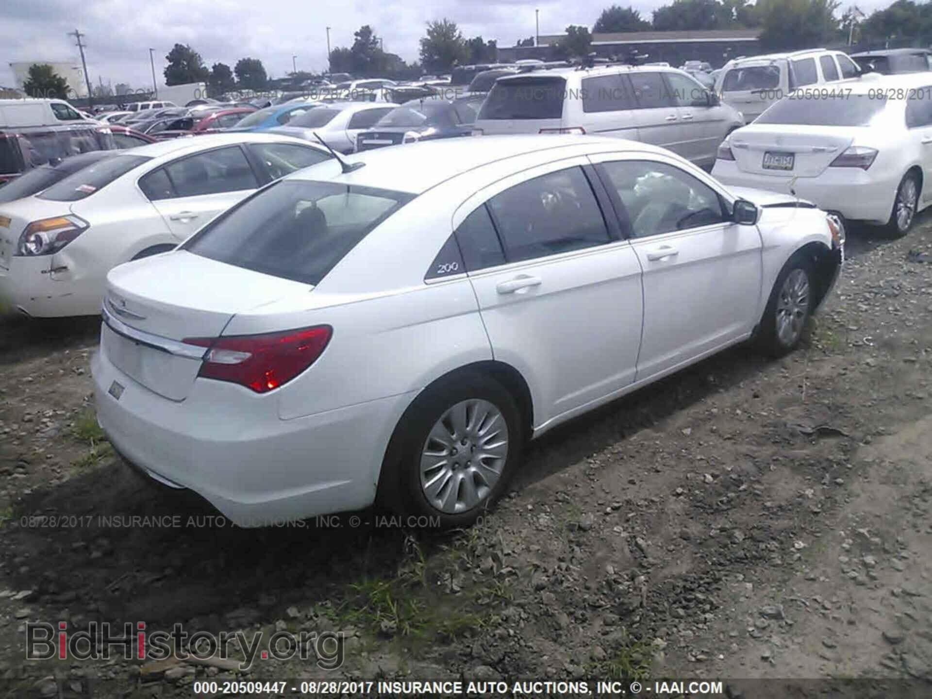 2014 Chrysler 200 - VIN: 1C3CCBAB4EN235967 - Фото 4