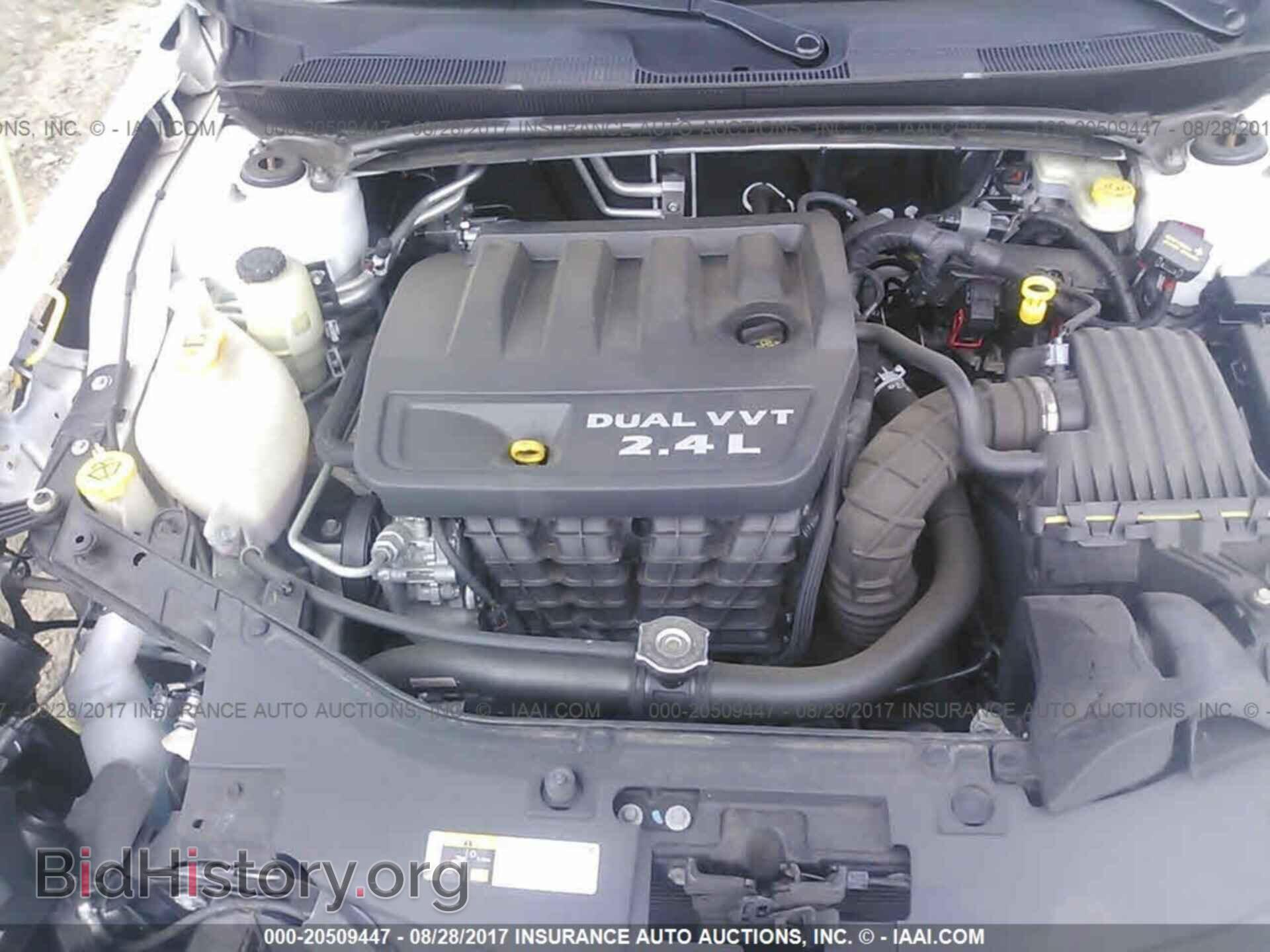 2014 Chrysler 200 - VIN: 1C3CCBAB4EN235967 - Фото 10