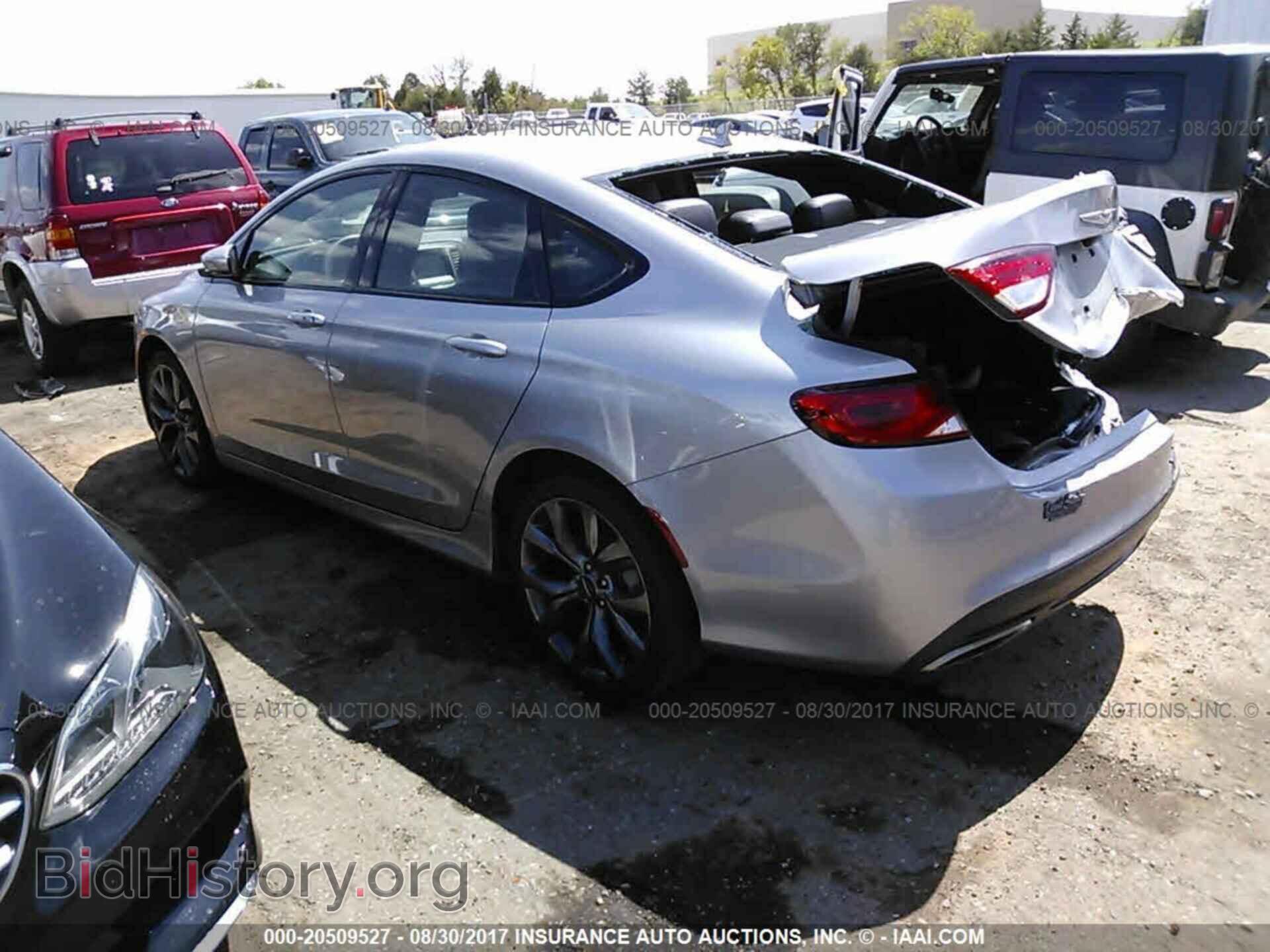 2015 Chrysler 200 - VIN: 1C3CCCBG0FN672415 - Photo 3