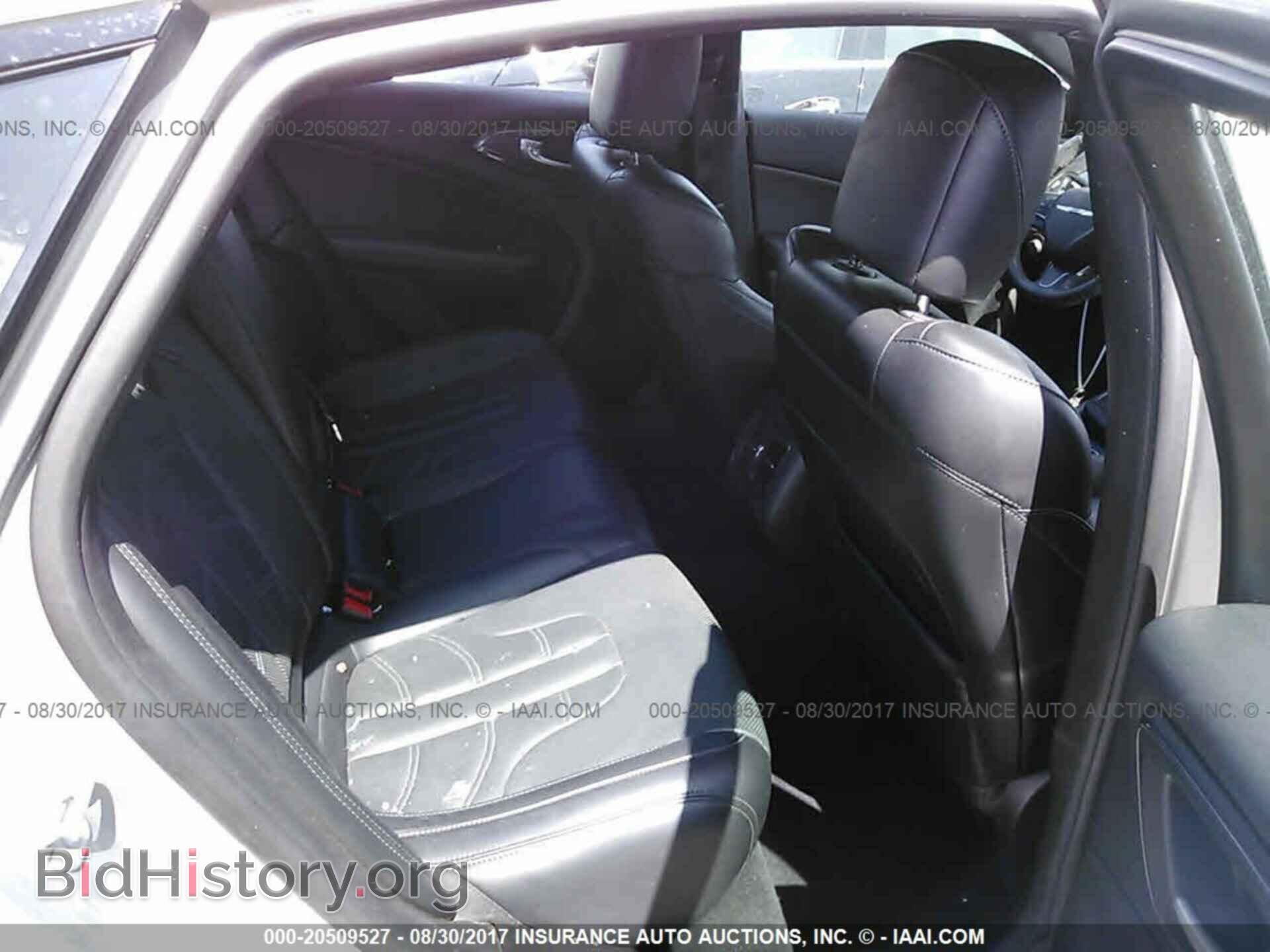 2015 Chrysler 200 - VIN: 1C3CCCBG0FN672415 - Photo 8