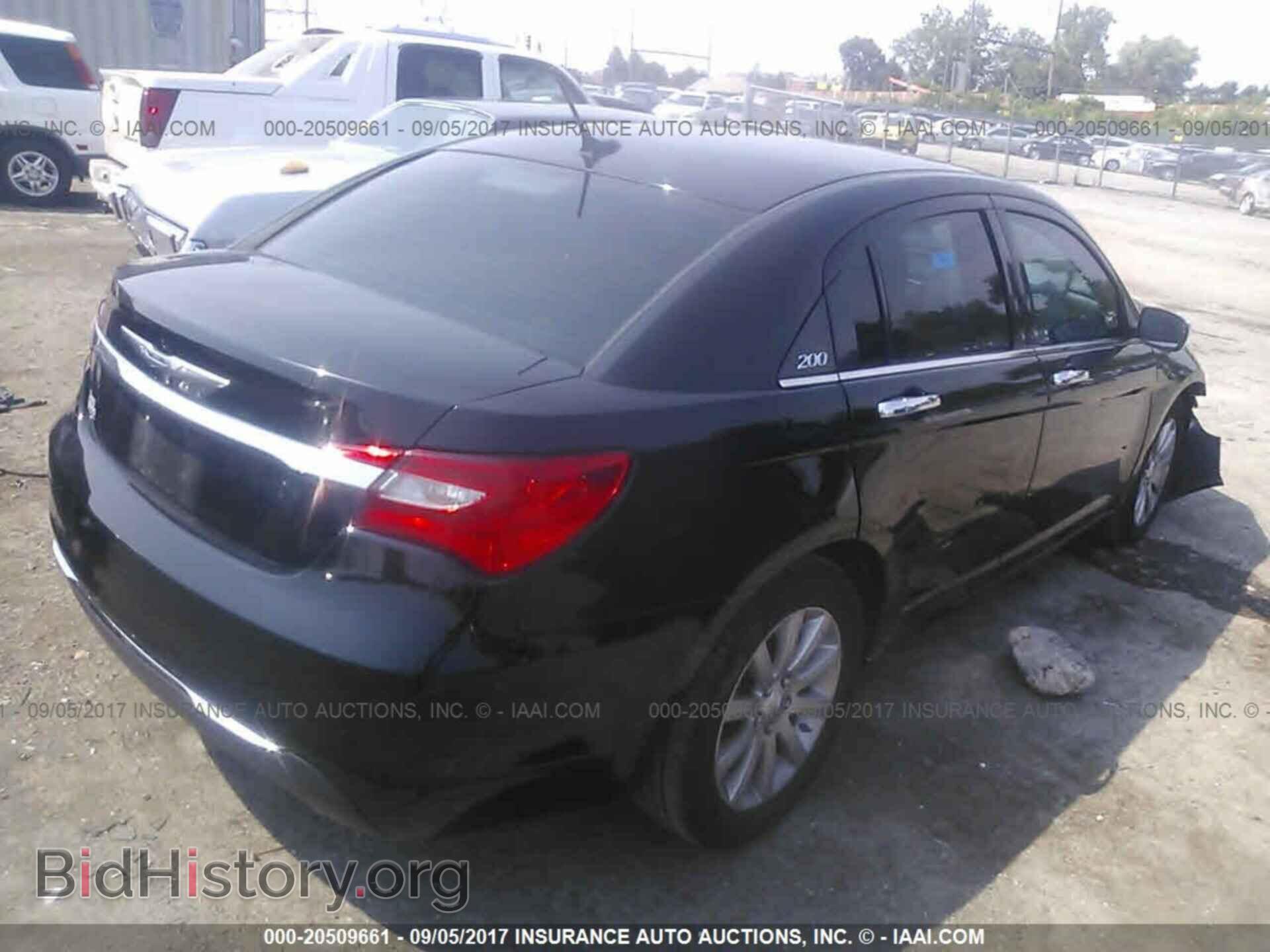 2013 CHRYSLER 200 - VIN: 1C3CCBCG0DN723854 - Photo 4