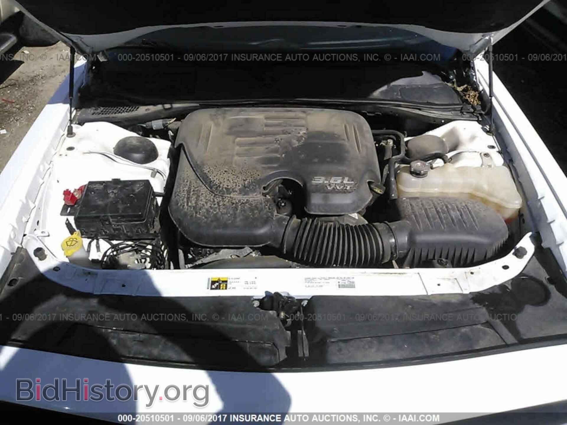 2015 Dodge Challenger - VIN: 2C3CDZAGXFH709206 - Photo 10