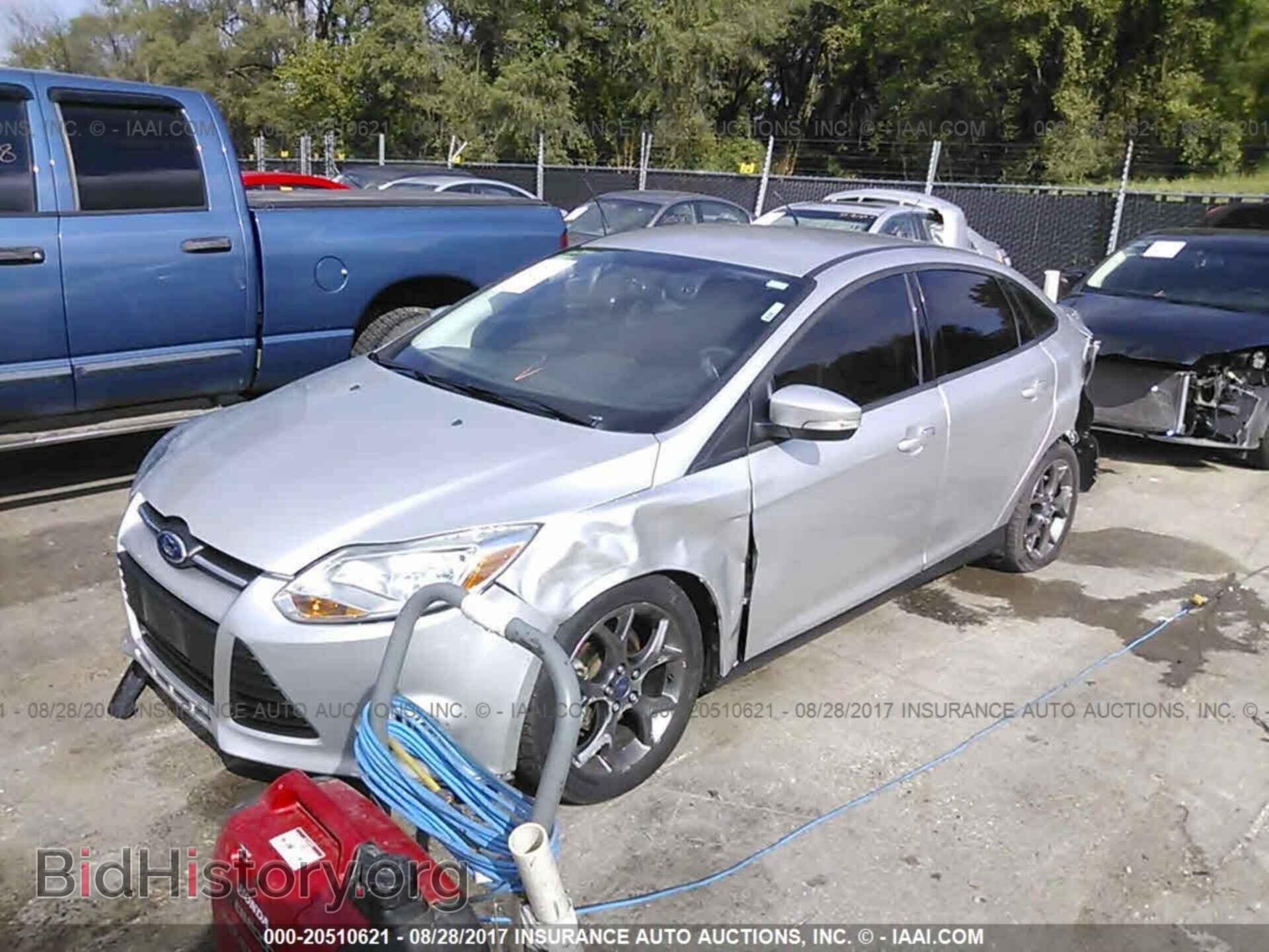 2013 Ford Focus - VIN: 1FADP3F2XDL291351 - Photo 2