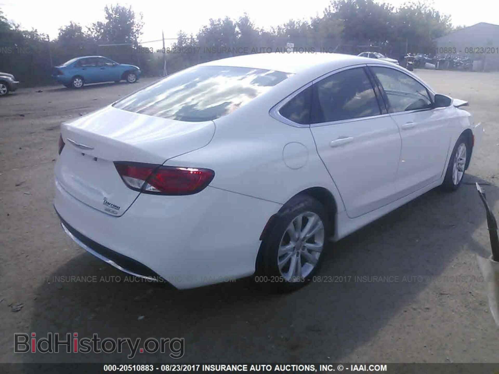 2015 Chrysler 200 - VIN: 1C3CCCAB6FN579498 - Photo 4