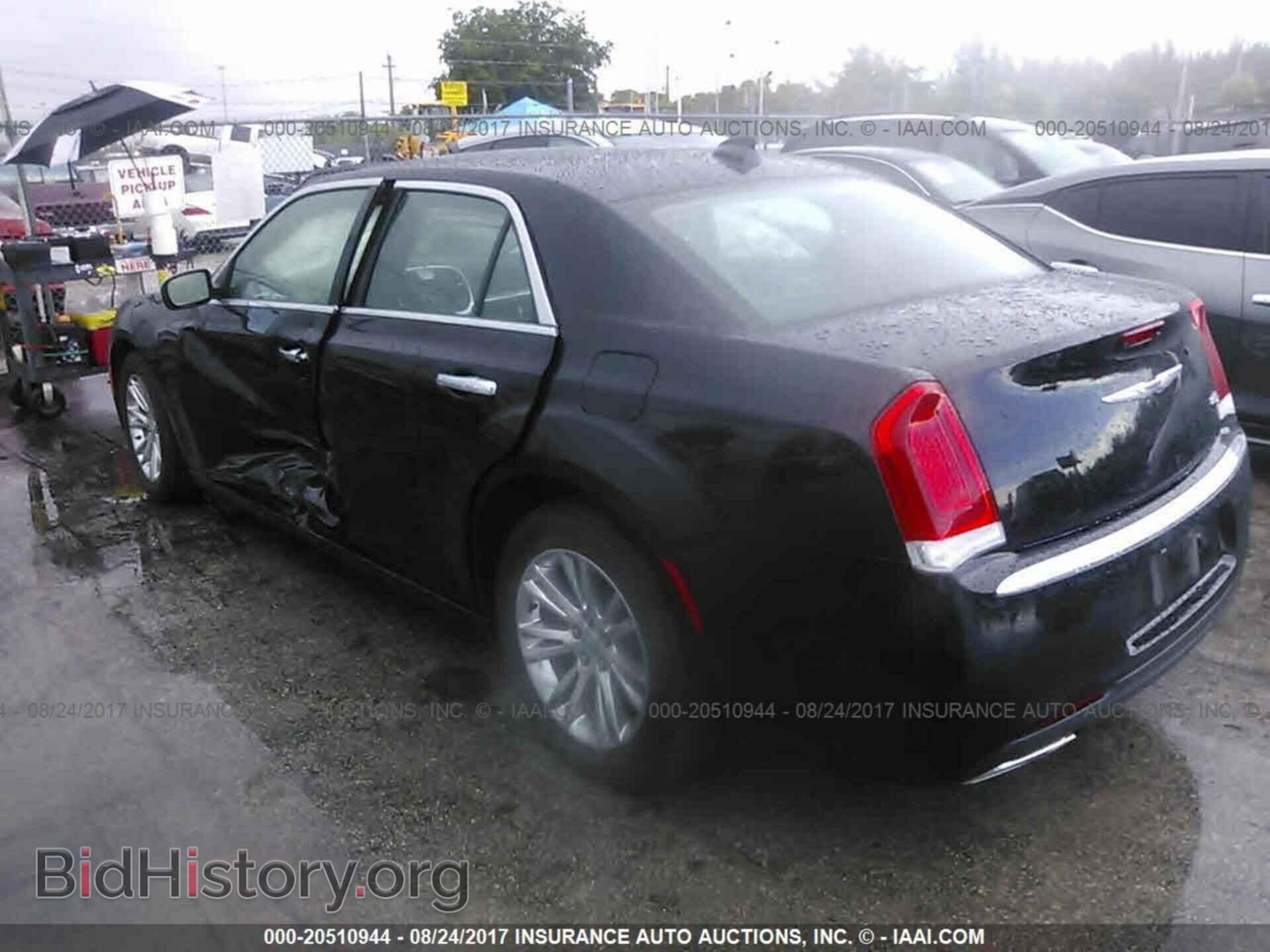 2017 Chrysler 300c - VIN: 2C3CCAEG7HH570685 - Фото 3