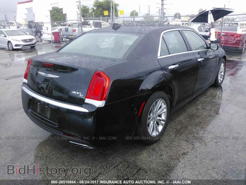 2017 Chrysler 300C (VIN 2C3CCAEG7HH570685) — фото 4 из 10