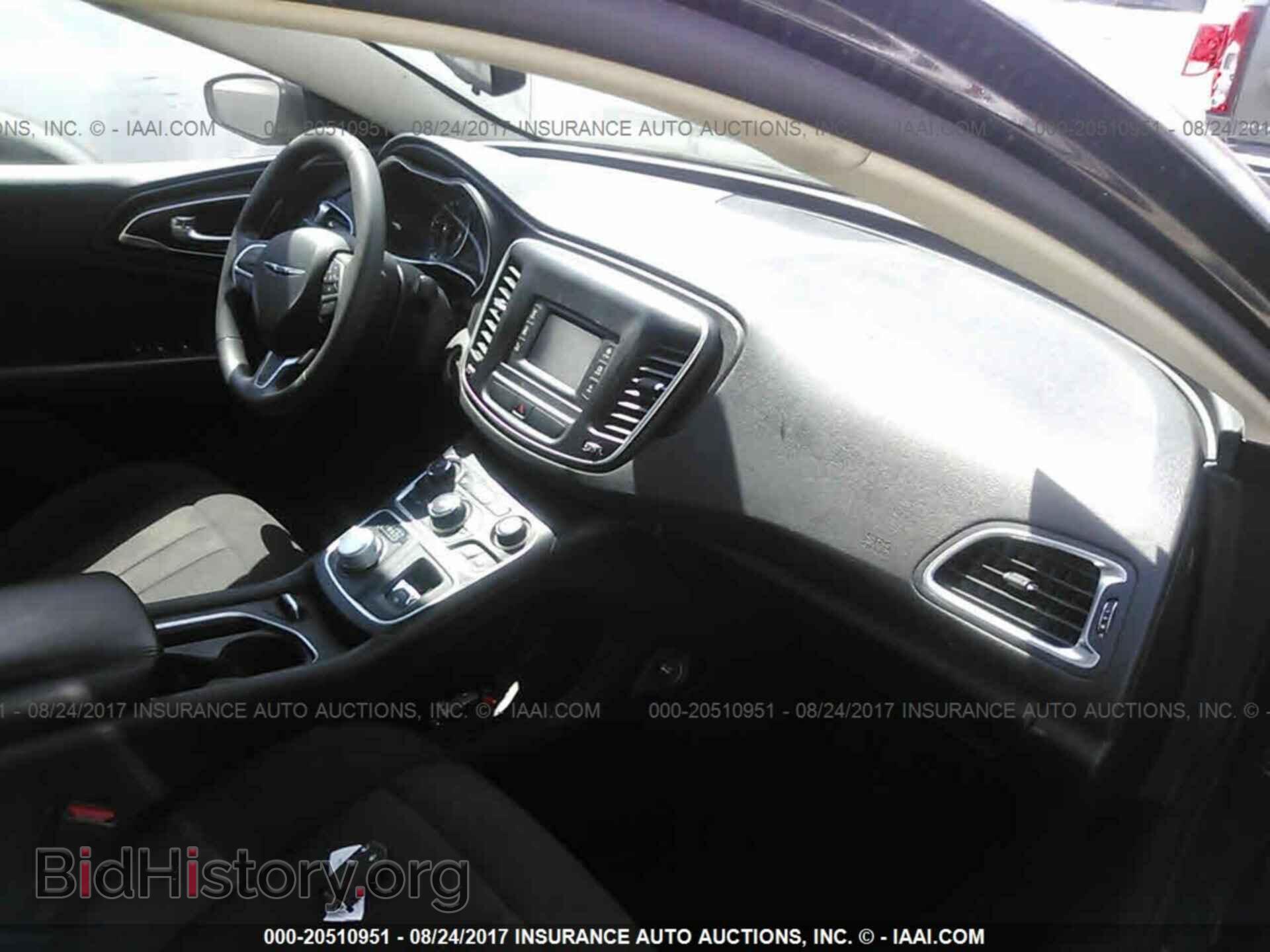 2015 Chrysler 200 - VIN: 1C3CCCAB1FN682800 - Photo 5