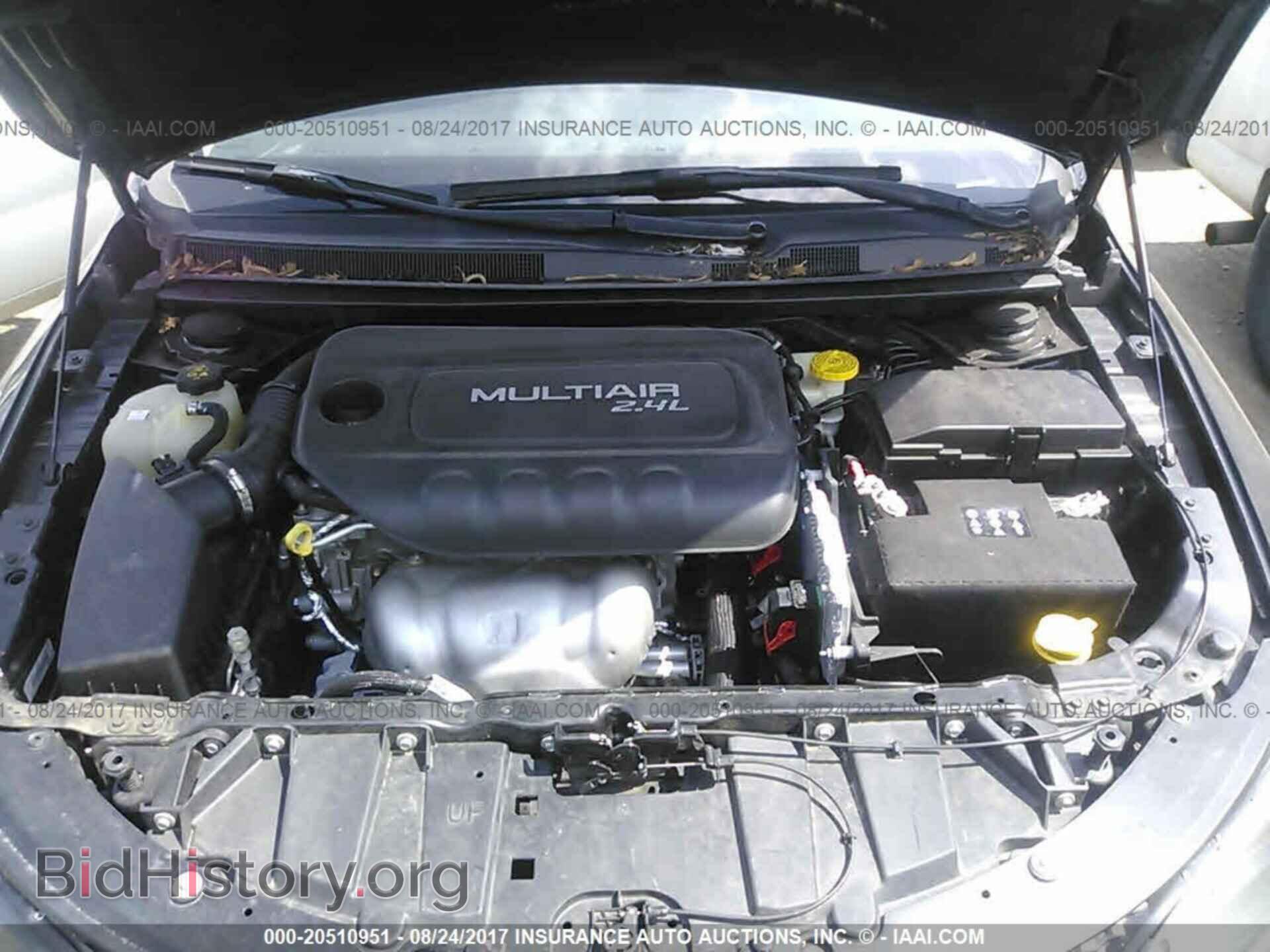 2015 Chrysler 200 - VIN: 1C3CCCAB1FN682800 - Photo 10