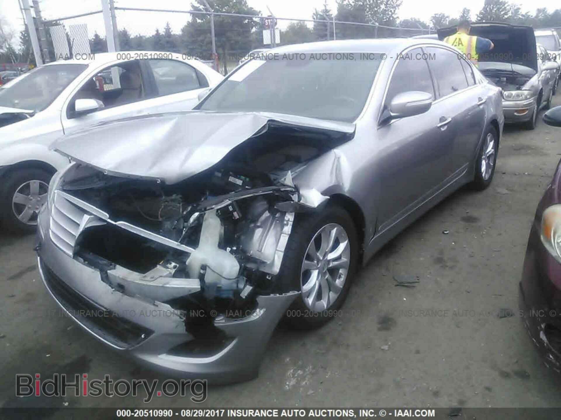 2013 Hyundai Genesis - VIN: KMHGC4DD5DU233280 - Фото 2