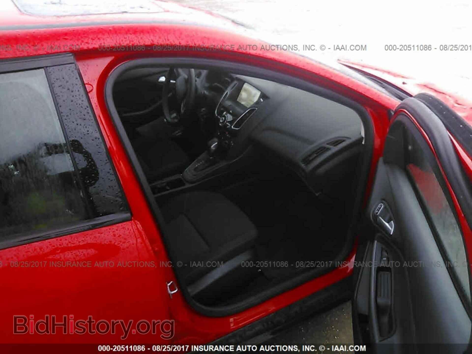 2017 Ford Focus - VIN: 1FADP3M26HL264530 - Photo 5