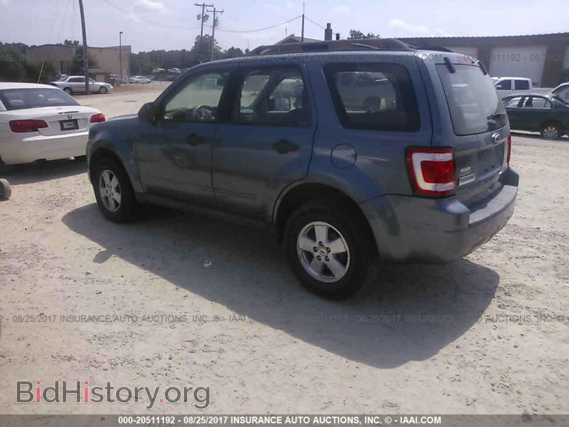 2011 Ford Escape - VIN: 1FMCU0C75BKB53843 - Photo 3