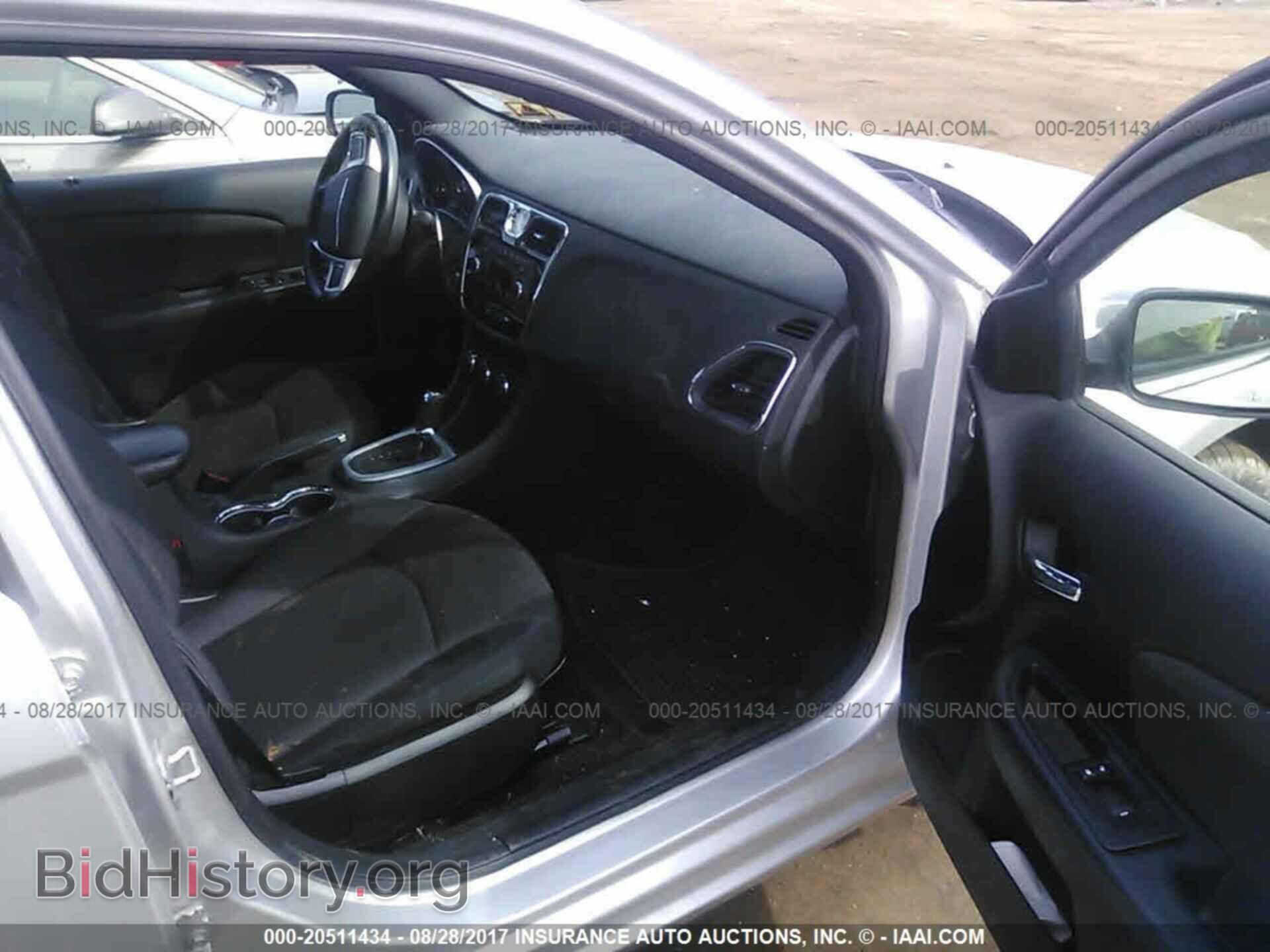 2011 Chrysler 200 - VIN: 1C3BC1FB7BN535948 - Photo 5