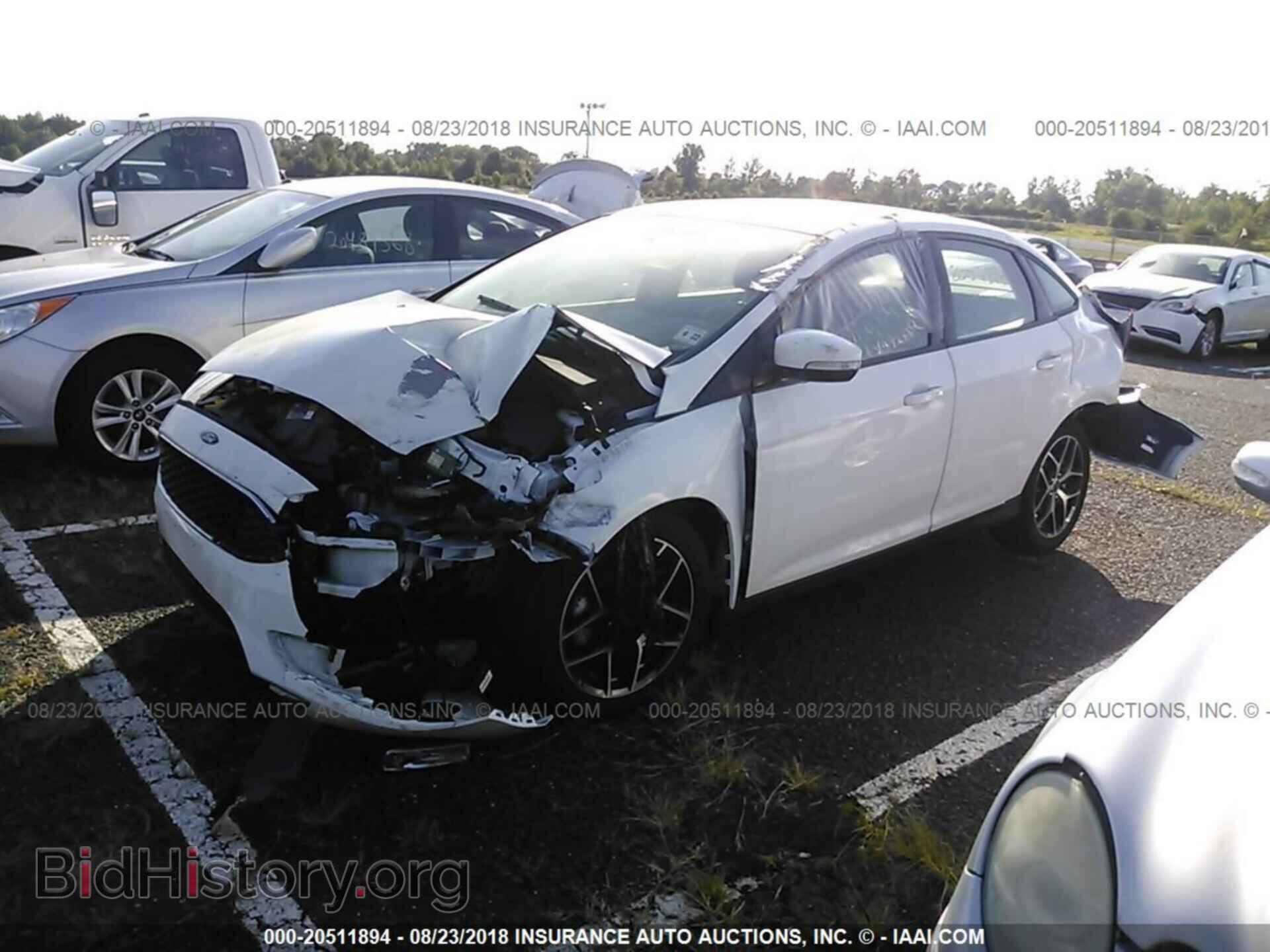 2017 FORD FOCUS - VIN: 1FADP3H22HL201032 - Фото 2