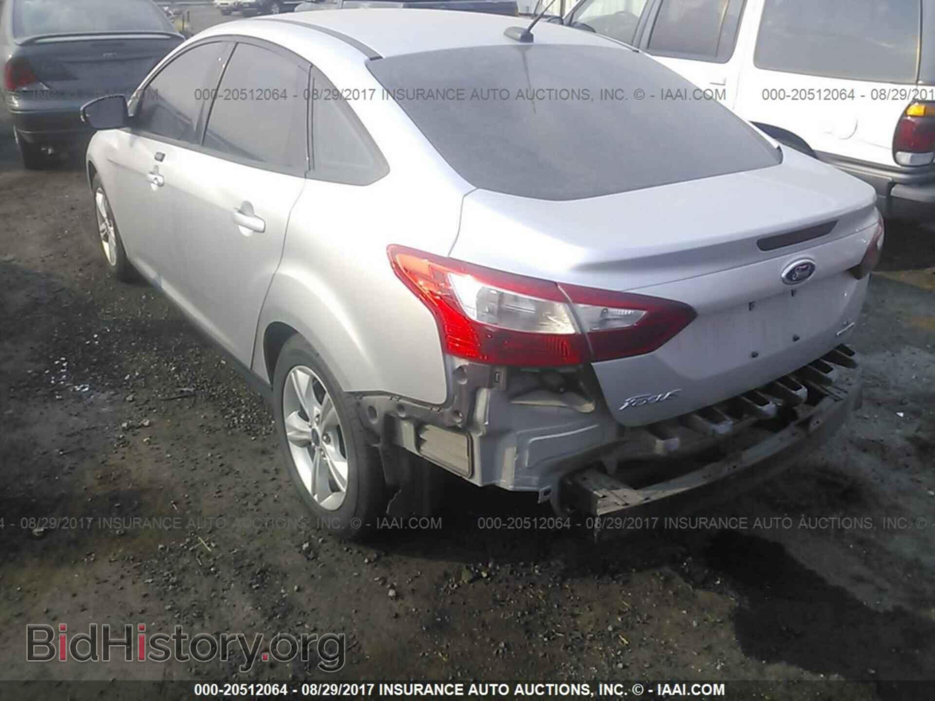 2013 Ford Focus - VIN: 1FADP3F22DL382825 - Фото 3