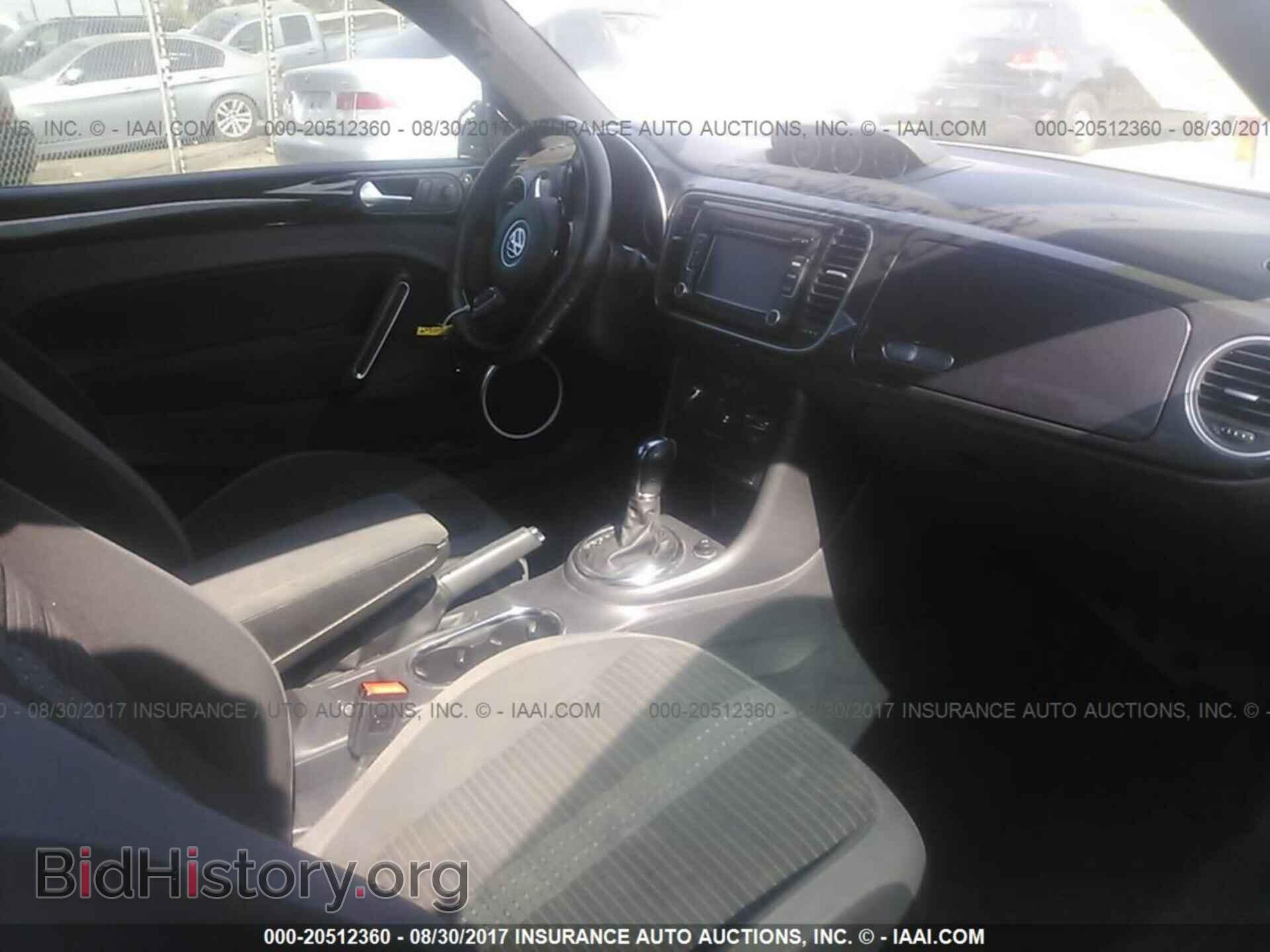 2013 Volkswagen Beetle - VIN: 3VWVA7AT2DM645463 - Фото 5