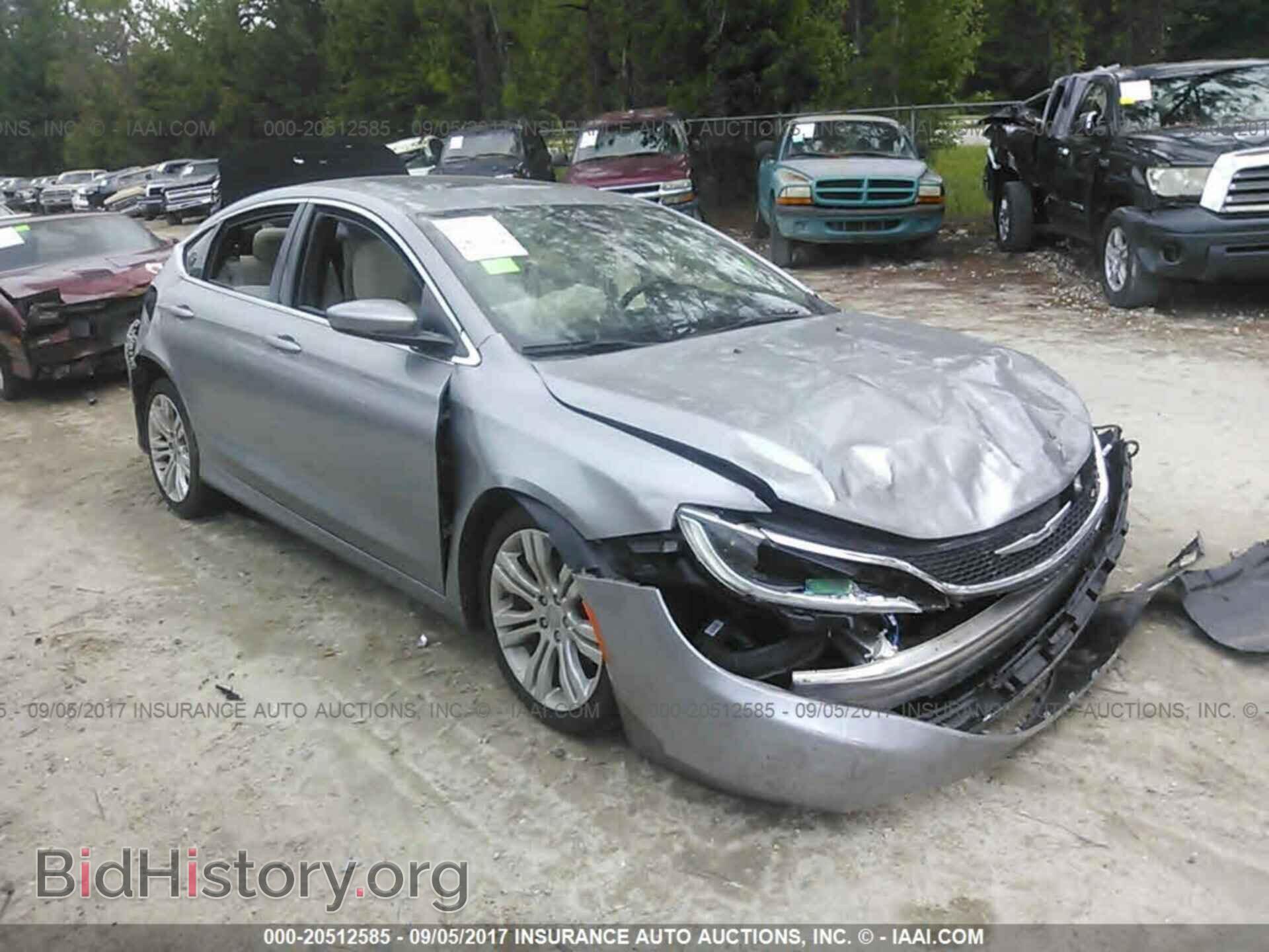Photo 1C3CCCAB8FN623419 - Chrysler 200 2015