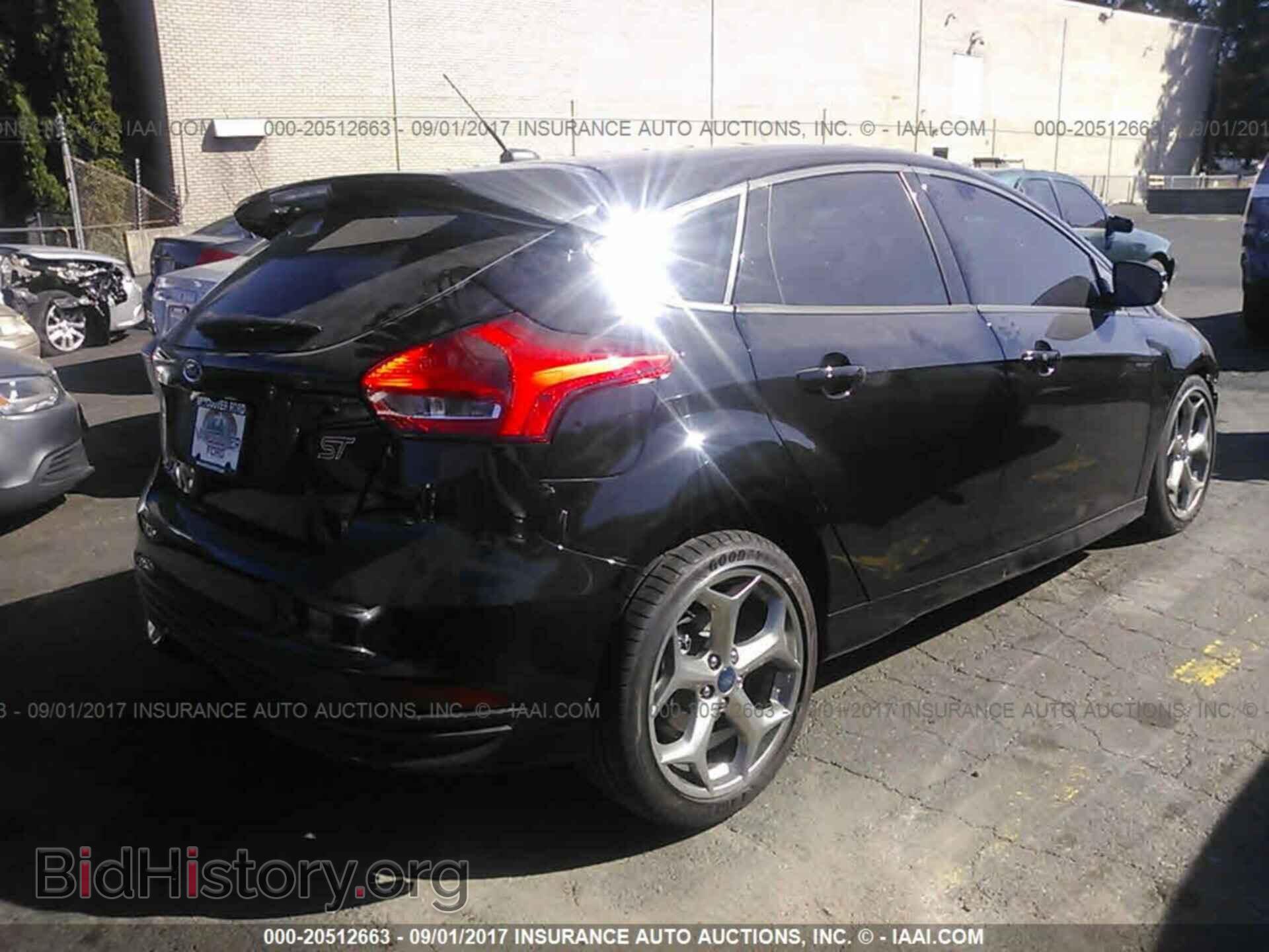 2017 Ford Focus - VIN: 1FADP3L91HL263929 - Фото 4