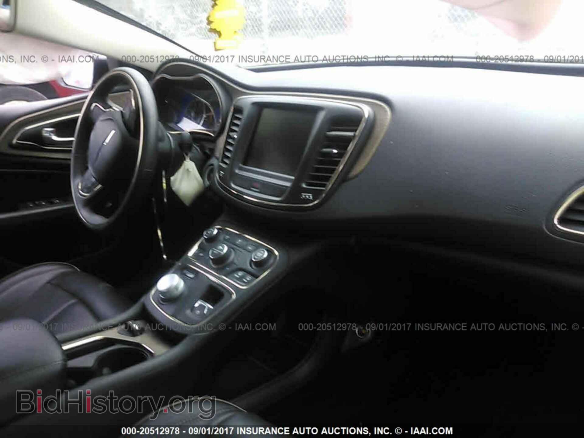 2015 Chrysler 200 - VIN: 1C3CCCCGXFN610776 - Photo 5