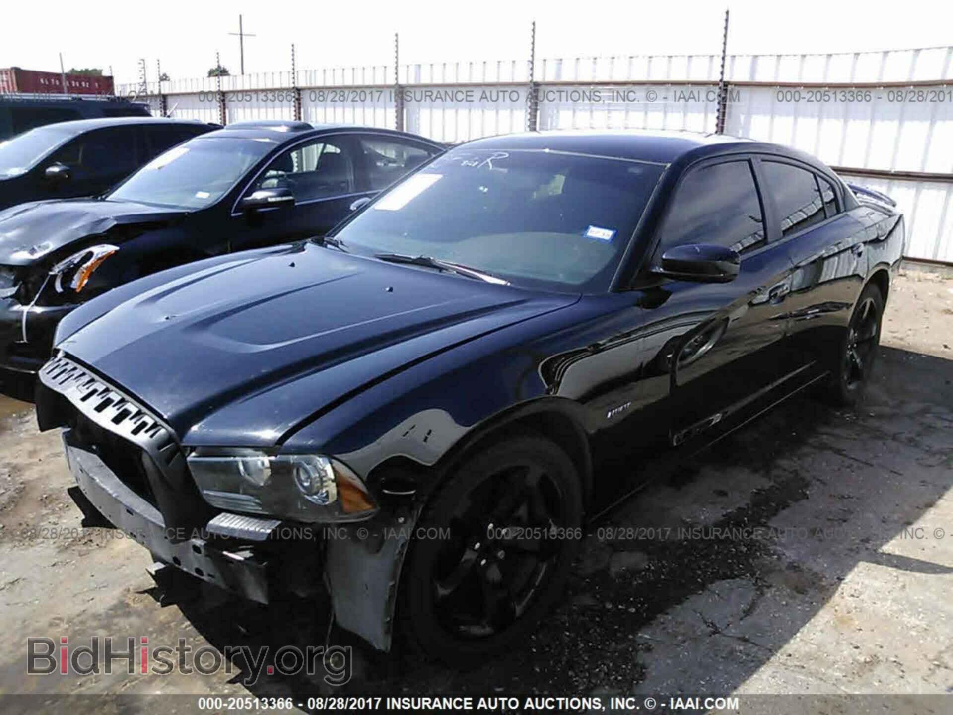 2014 Dodge Charger - VIN: 2C3CDXCT2EH300842 - Photo 2
