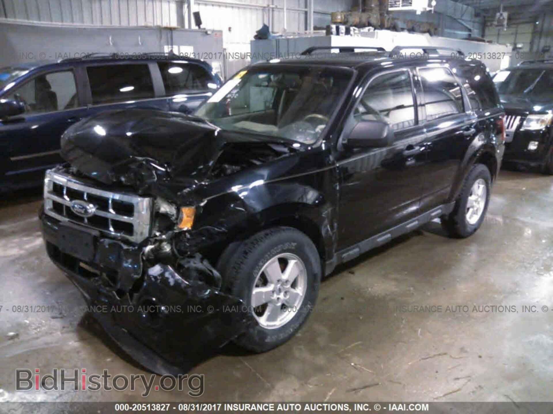 2012 Ford Escape - VIN: 1FMCU0D72CKA38570 - Photo 2