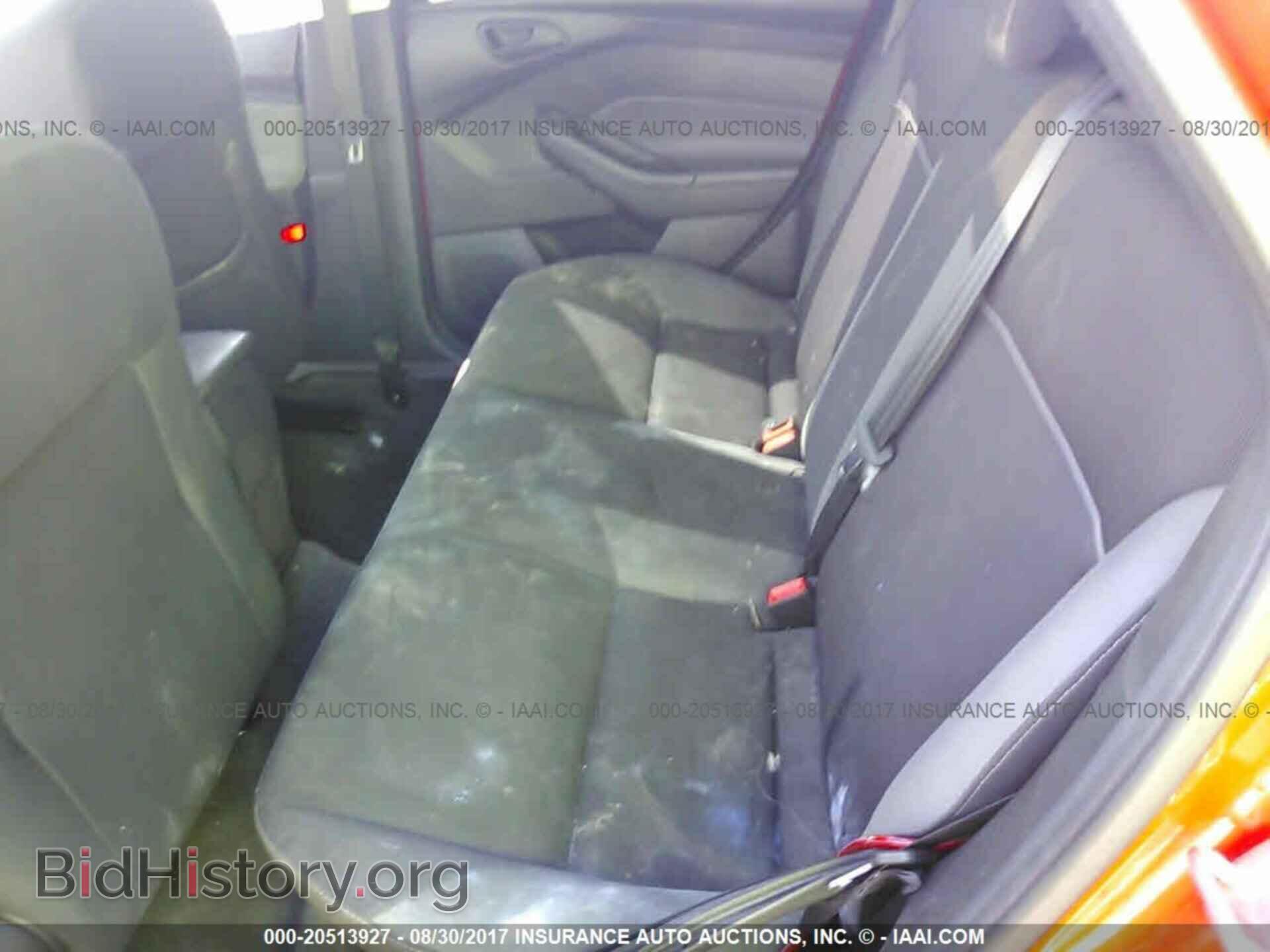 2012 Ford Focus - VIN: 1FAHP3F28CL141593 - Photo 8