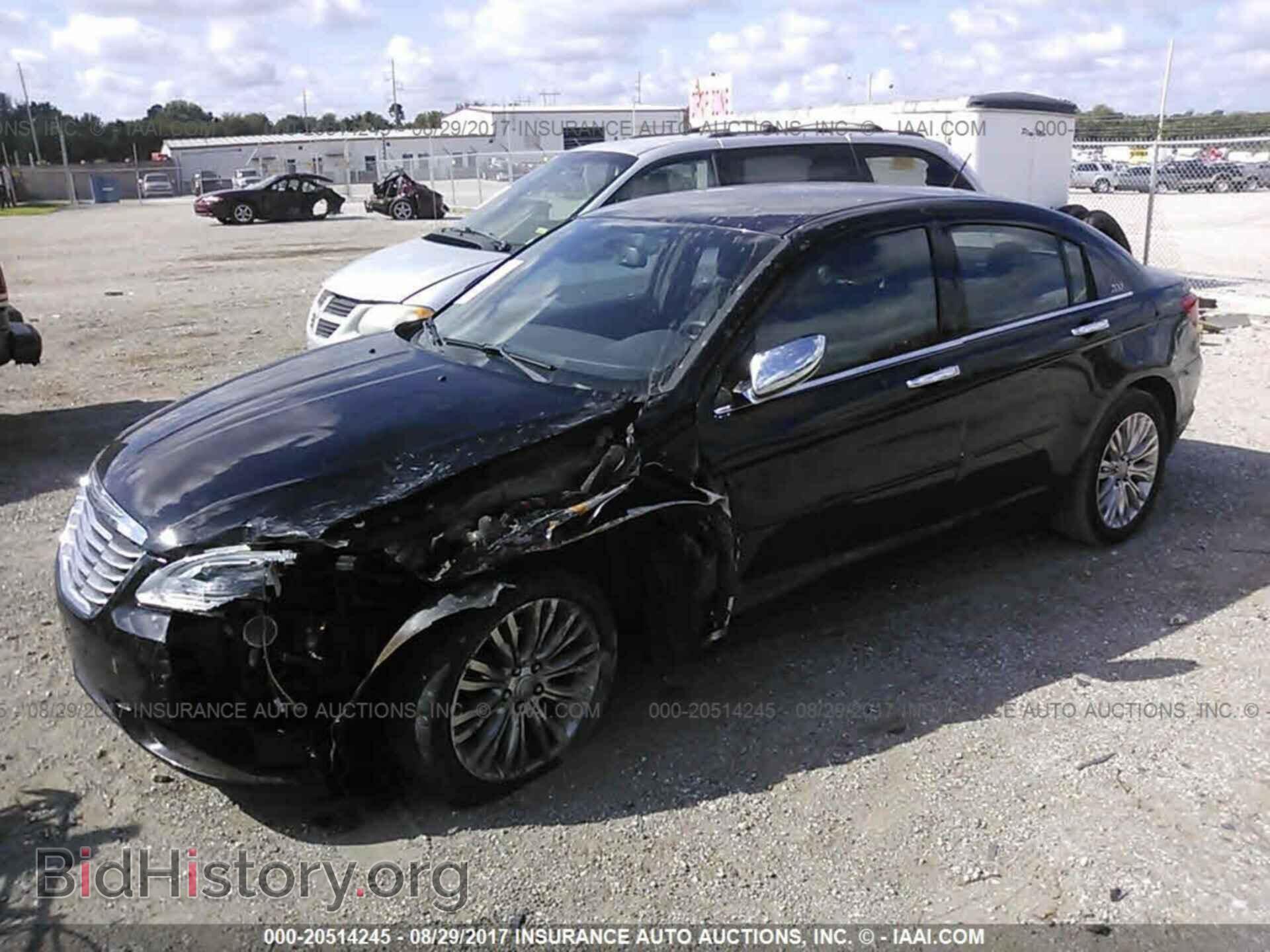 2012 Chrysler 200 - VIN: 1C3CCBCB3CN207751 - Фото 2