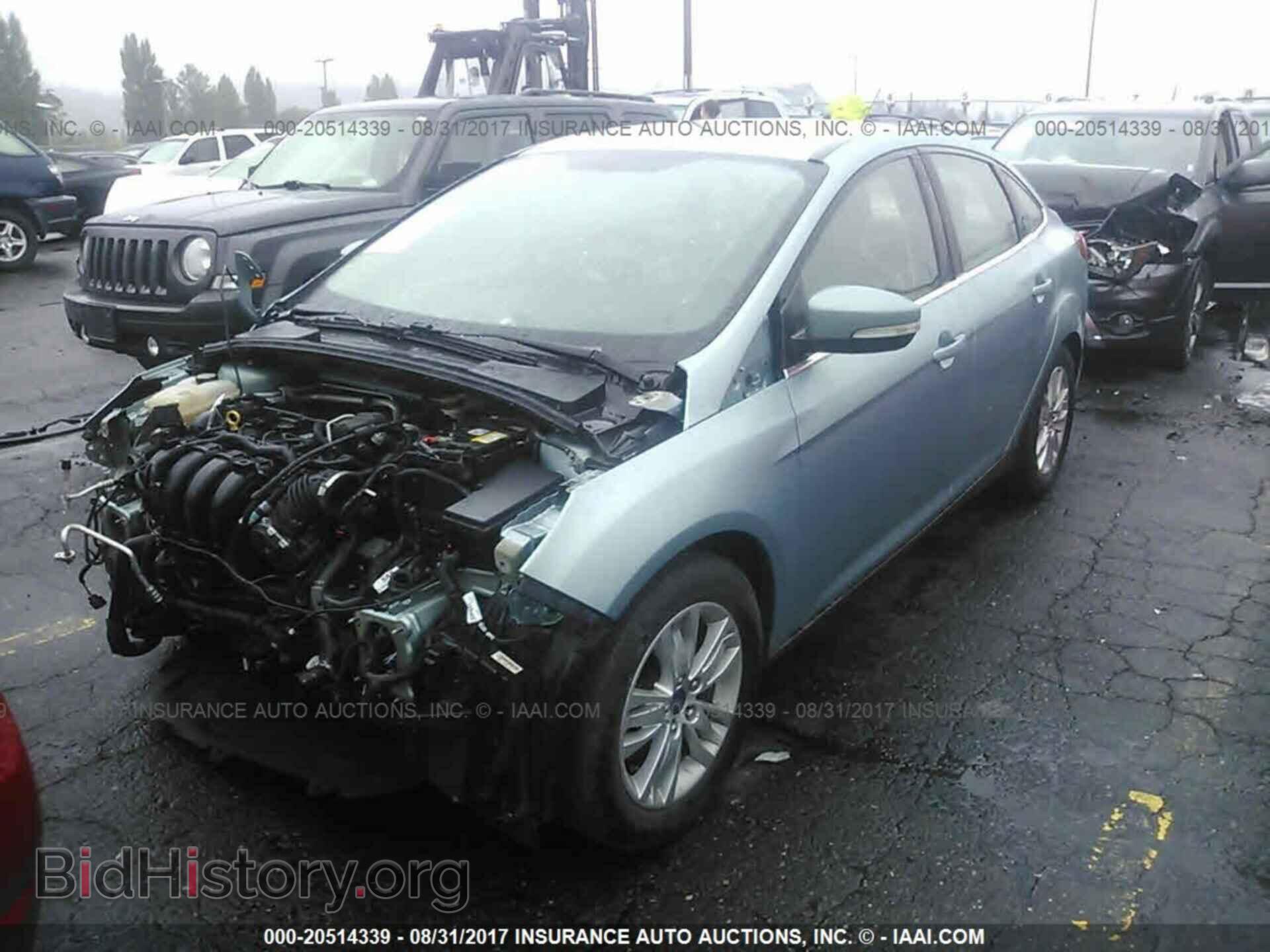 2012 Ford Focus - VIN: 1FAHP3H24CL367823 - Фото 2