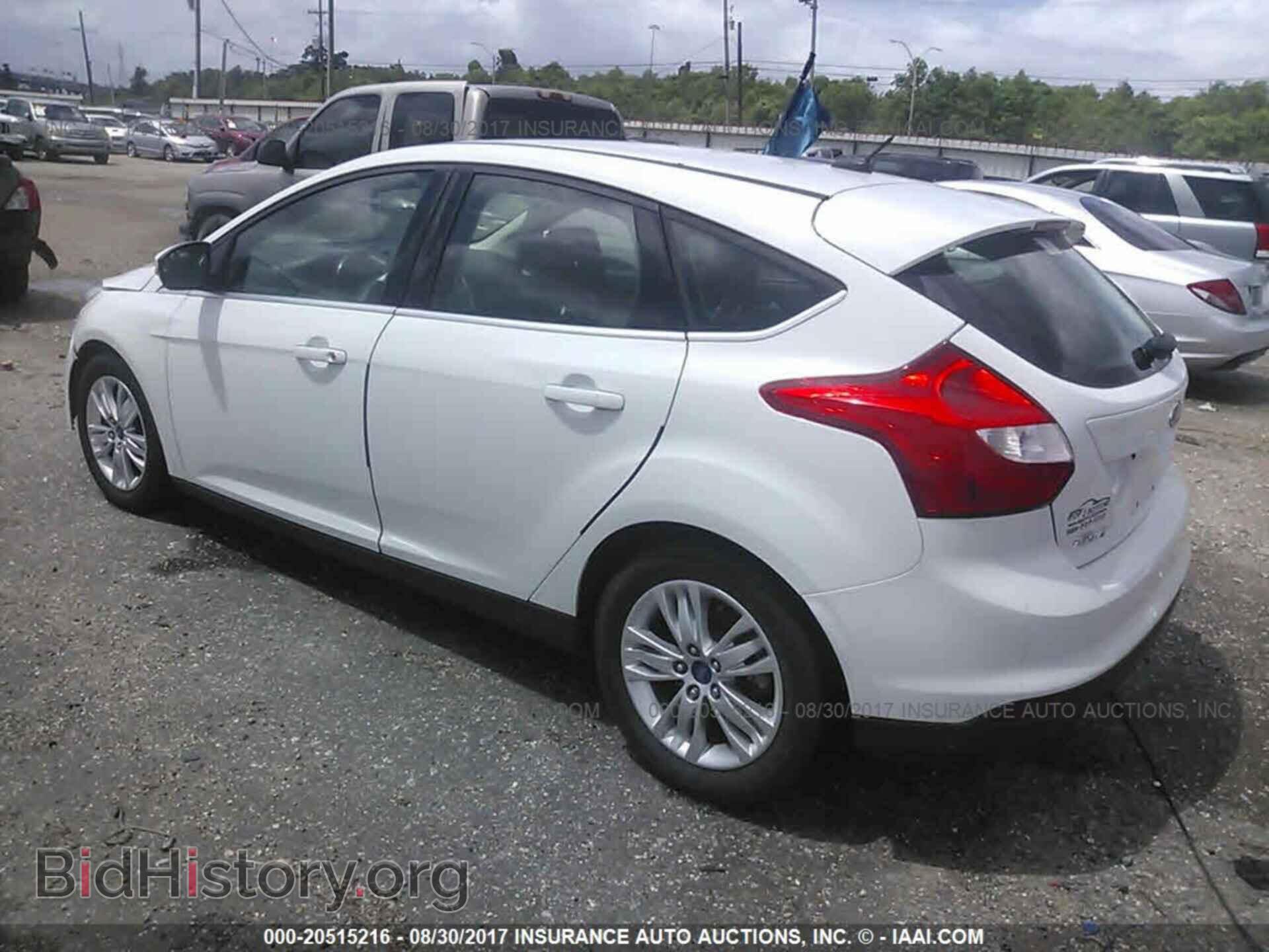 2012 Ford Focus - VIN: 1FAHP3M28CL123341 - Photo 3