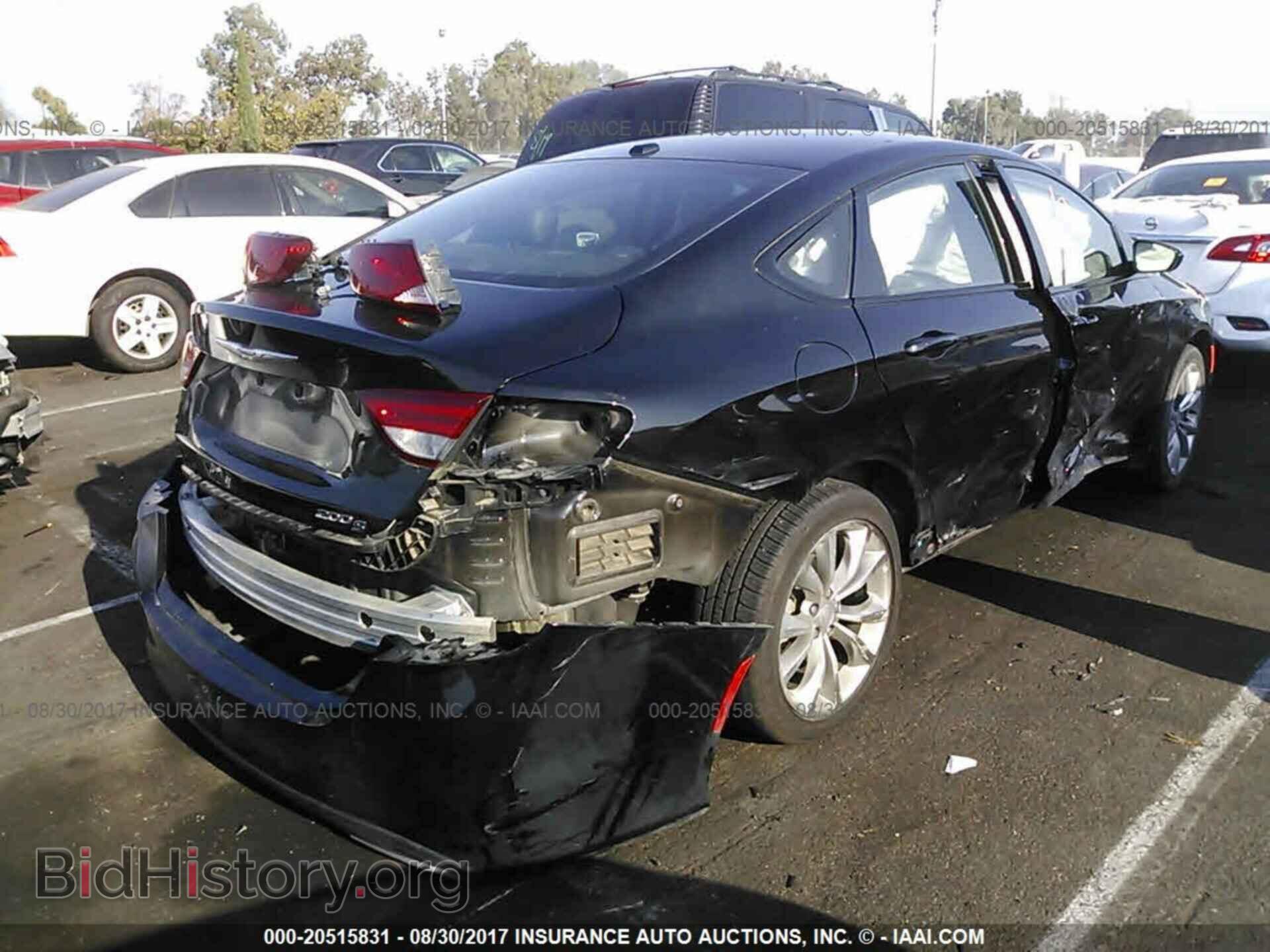 2015 Chrysler 200 - VIN: 1C3CCCBB2FN667012 - Photo 4