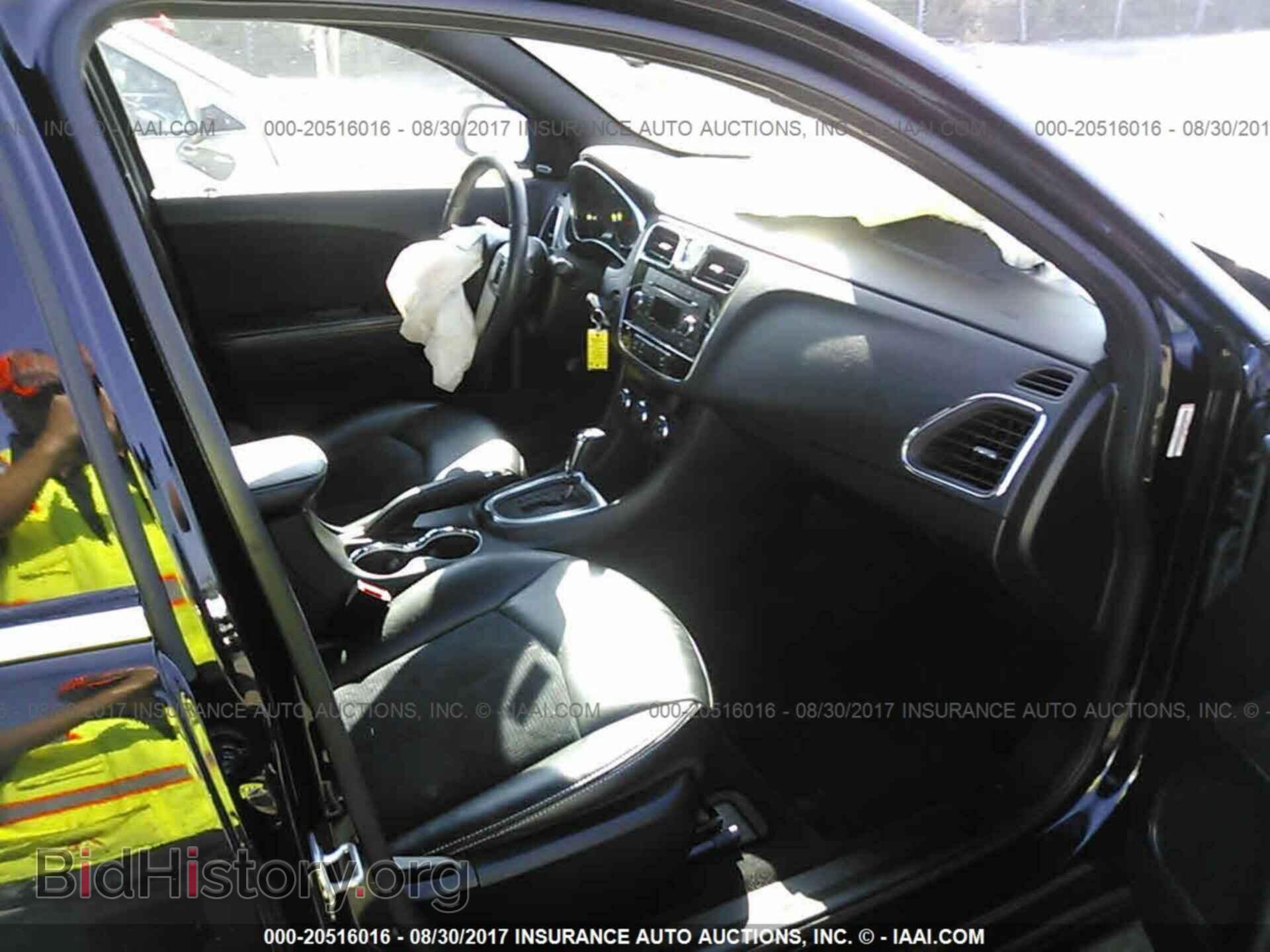 2014 Chrysler 200 - VIN: 1C3CCBCG4EN120584 - Фото 5