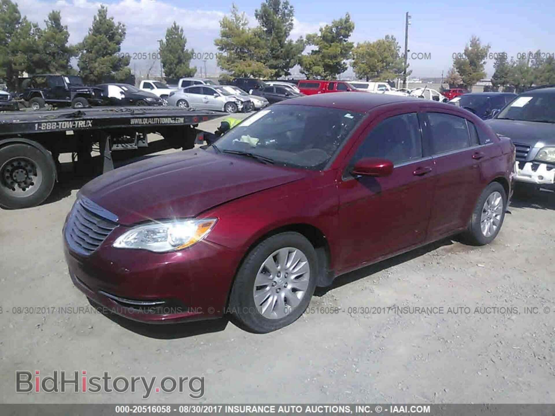 2013 Chrysler 200 - VIN: 1C3CCBABXDN686089 - Фото 2