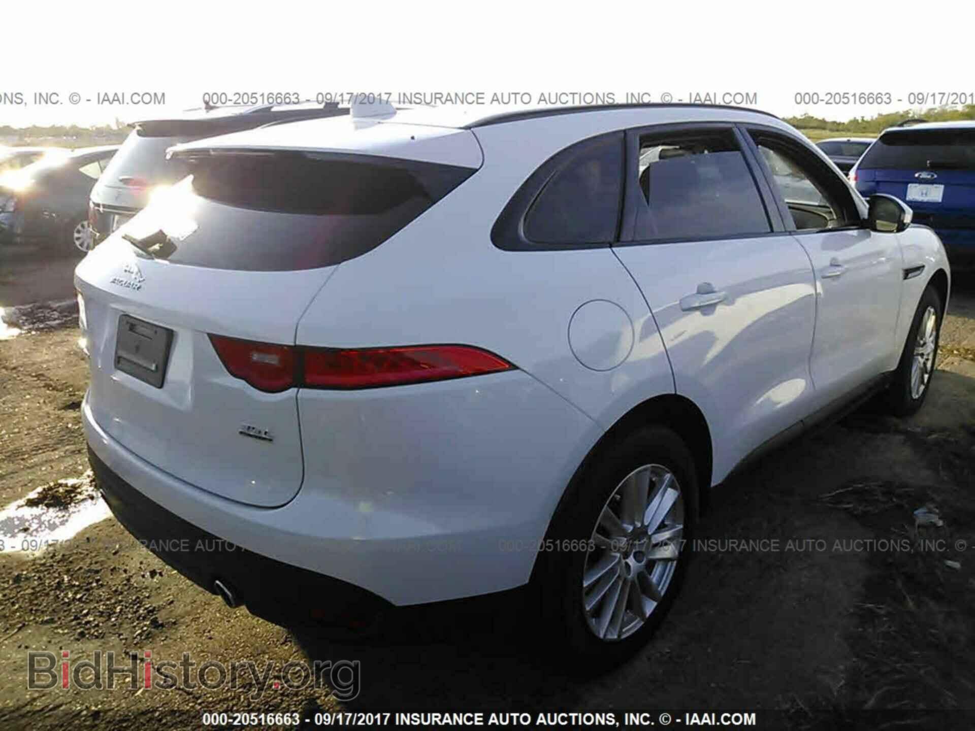 2017 Jaguar F-pace - VIN: SADCK2BV8HA097518 - Фото 4