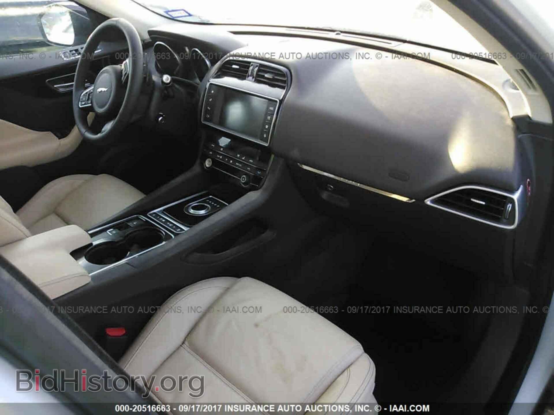 2017 Jaguar F-pace - VIN: SADCK2BV8HA097518 - Фото 5
