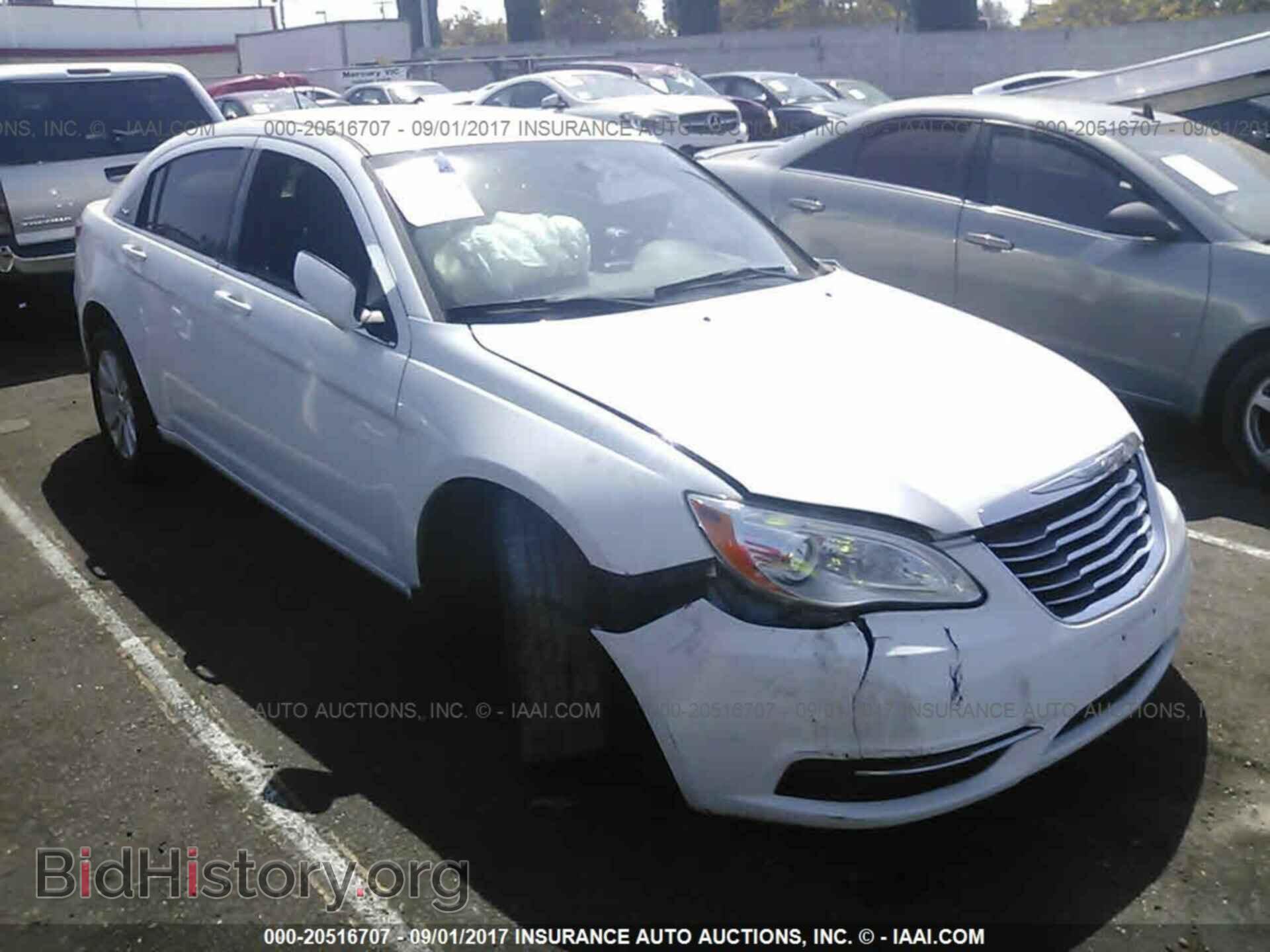 Фотография 1C3CCBBBXDN696281 - Chrysler 200 2013