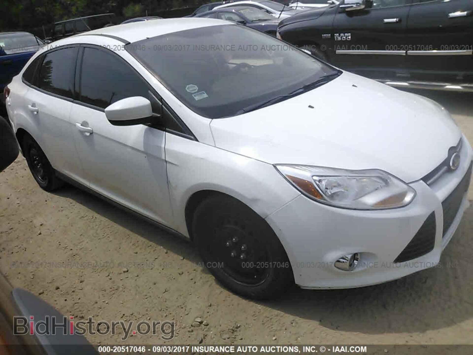 Фотография 1FAHP3F28CL347237 - Ford Focus 2012