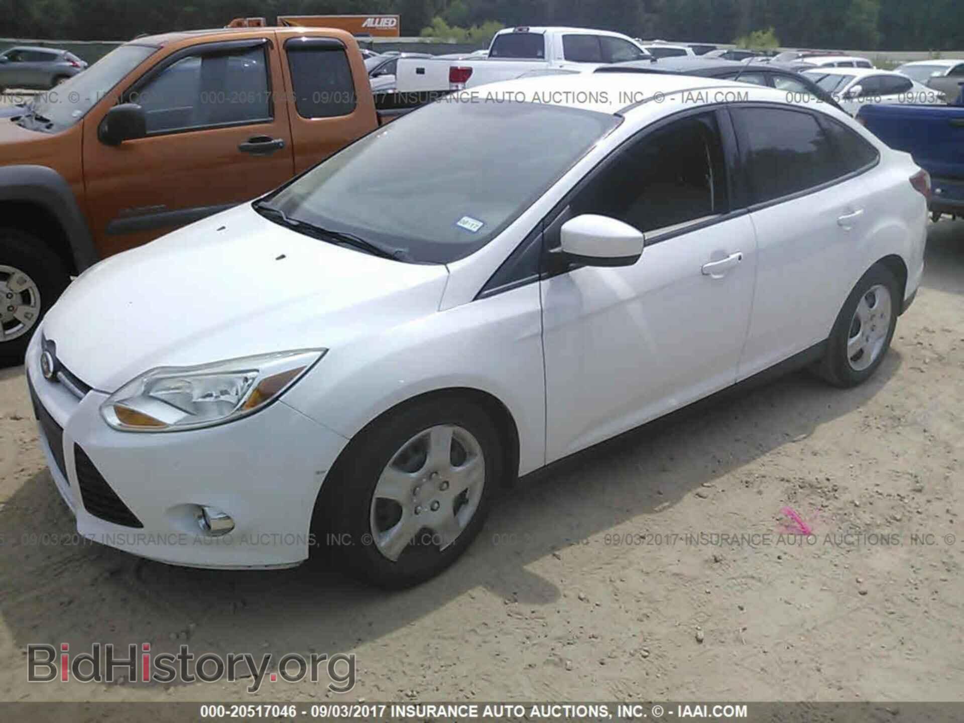 2012 Ford Focus - VIN: 1FAHP3F28CL347237 - Фото 2
