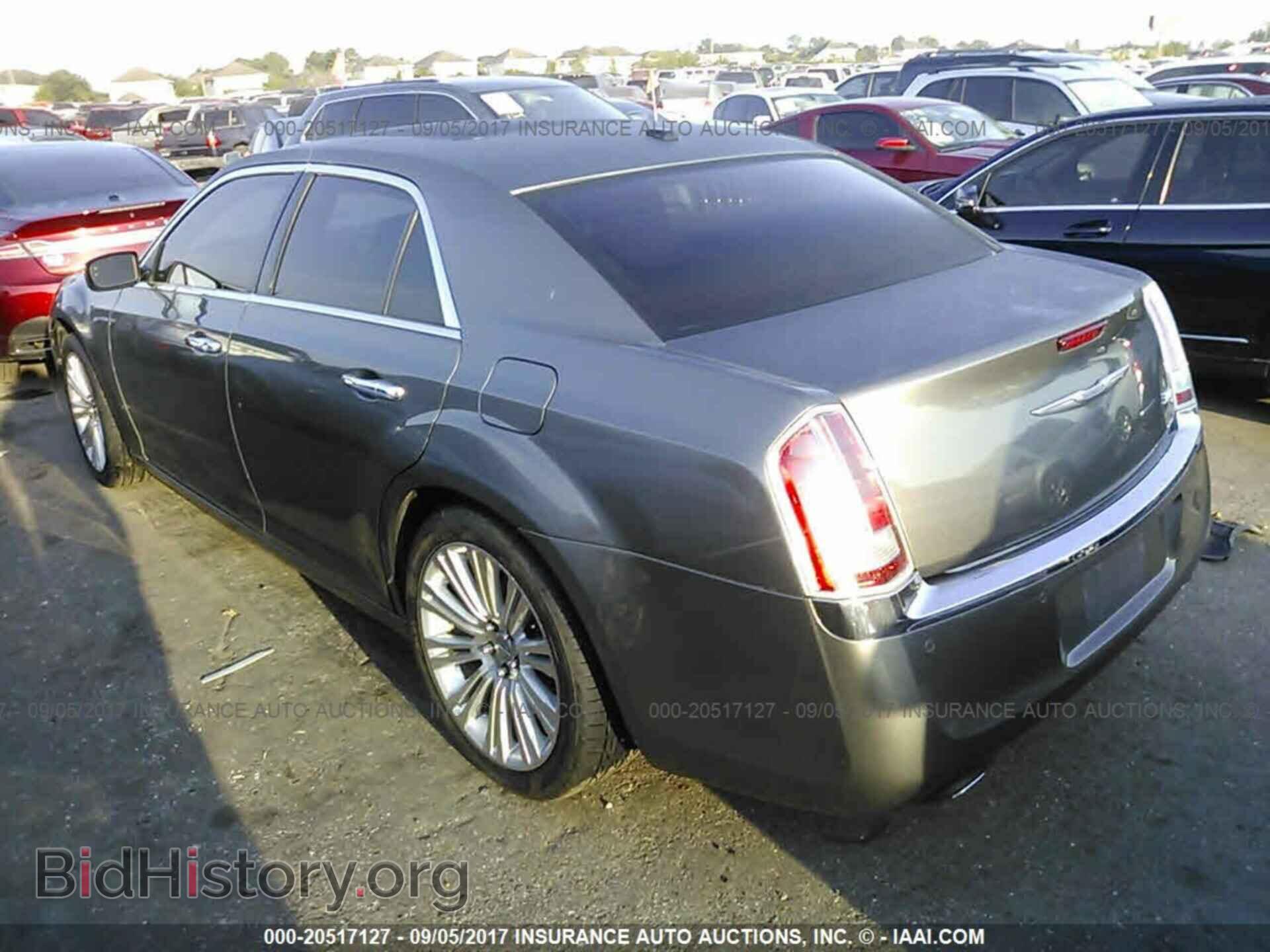 2011 Chrysler 300c - VIN: 2C3CA6CT1BH522996 - Фото 3