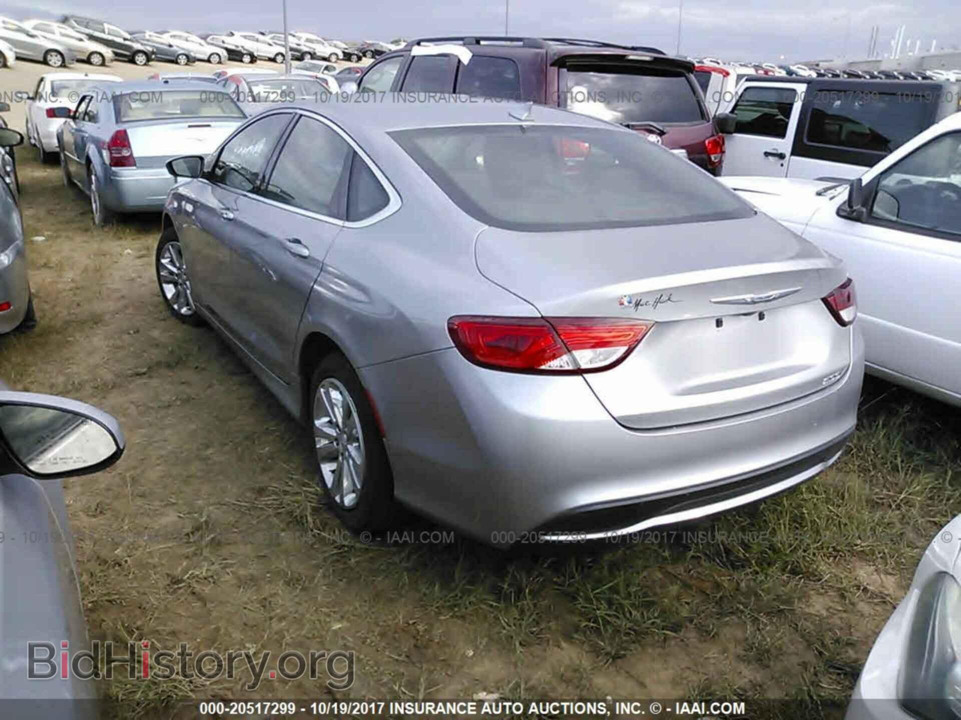 2015 Chrysler 200 - VIN: 1C3CCCAB5FN635575 - Photo 3