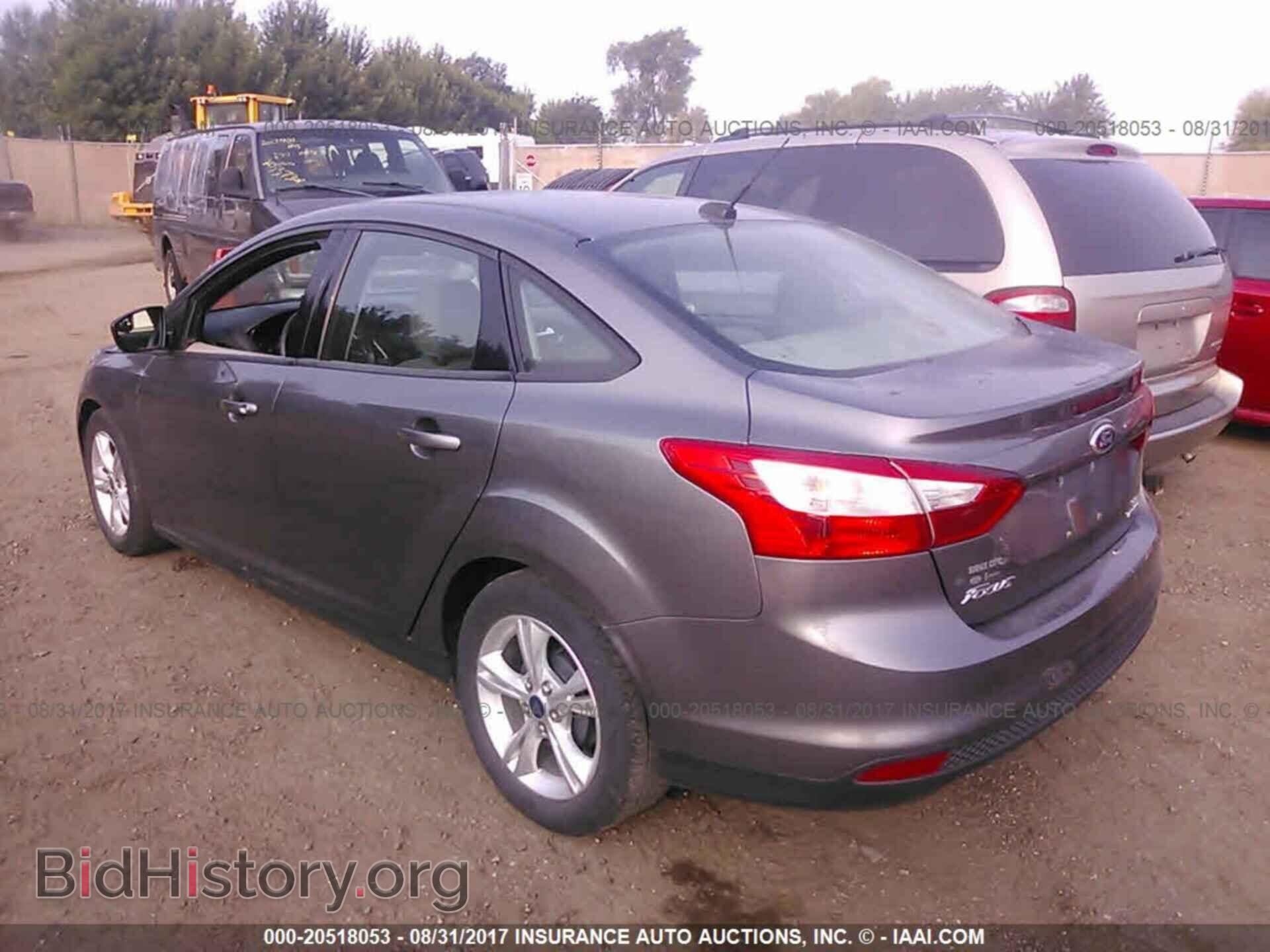 2014 Ford Focus - VIN: 1FADP3F20EL247568 - Photo 3
