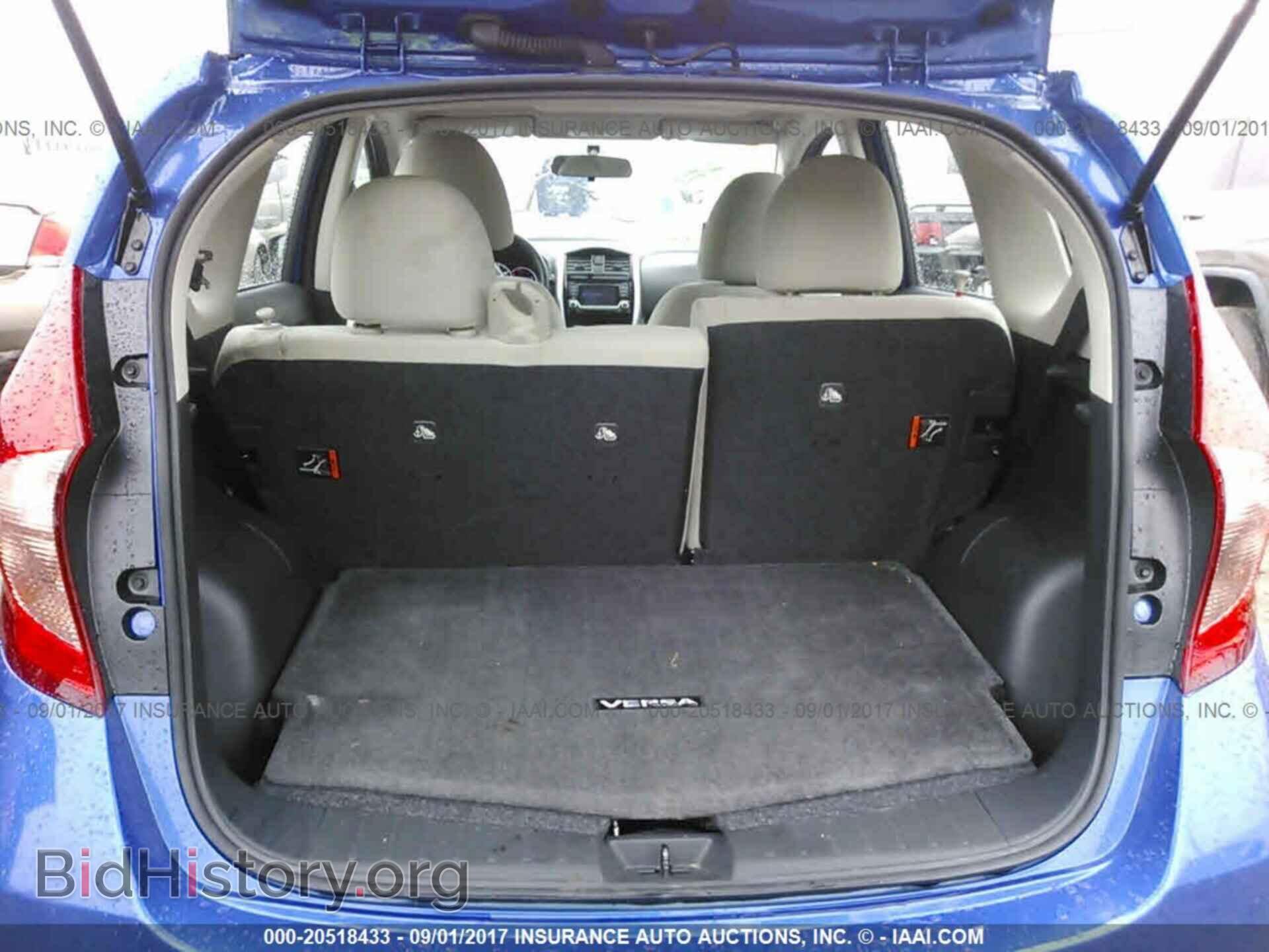 2017 Nissan Versa note - VIN: 3N1CE2CP3HL353305 - Photo 6