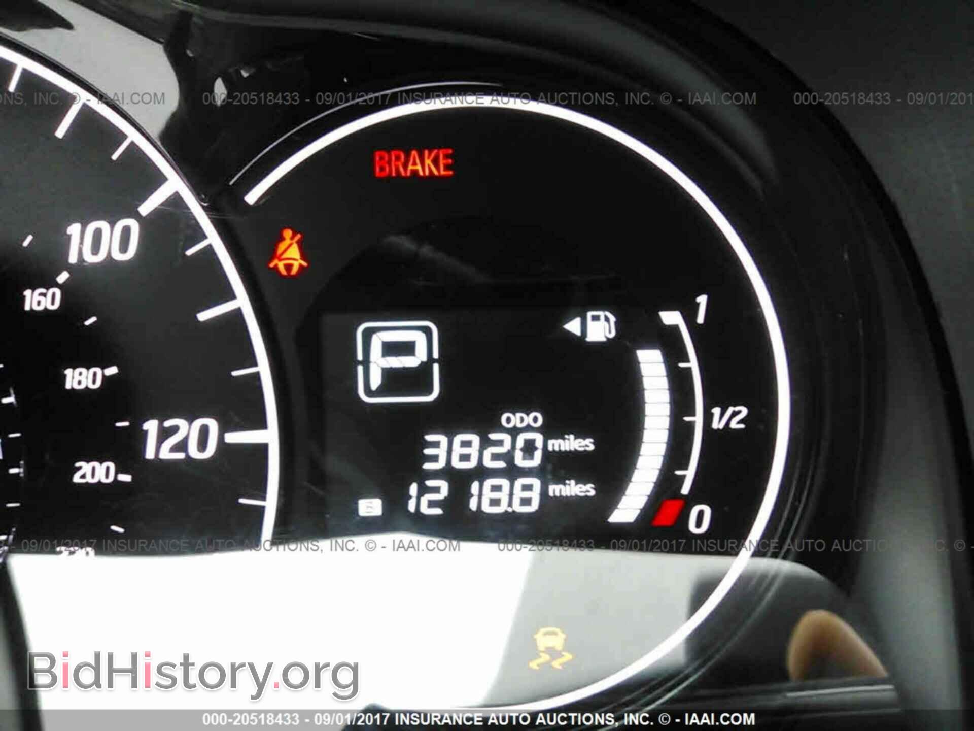 2017 Nissan Versa note - VIN: 3N1CE2CP3HL353305 - Photo 7