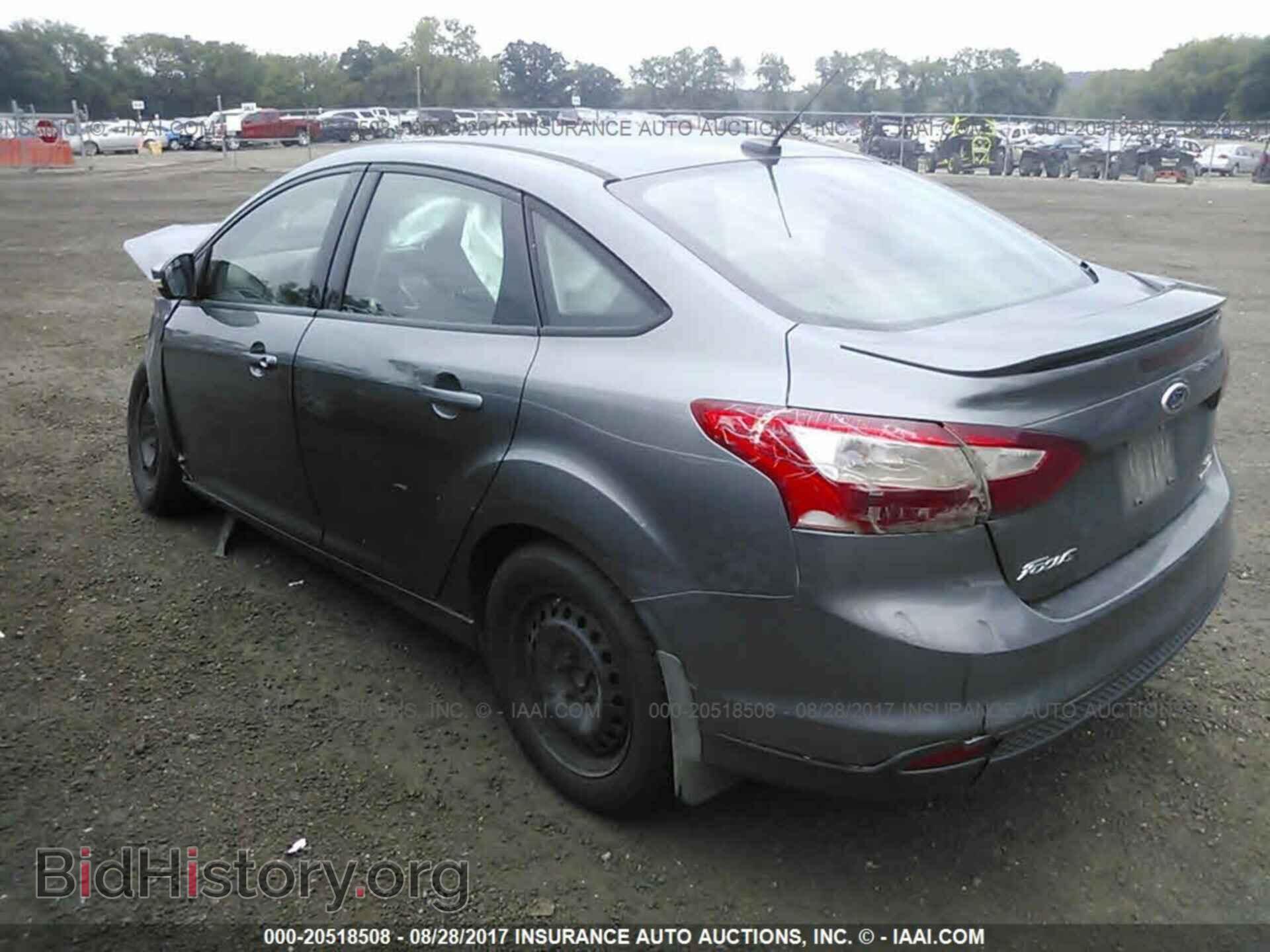 2013 Ford Focus - VIN: 1FADP3F25DL156830 - Photo 3