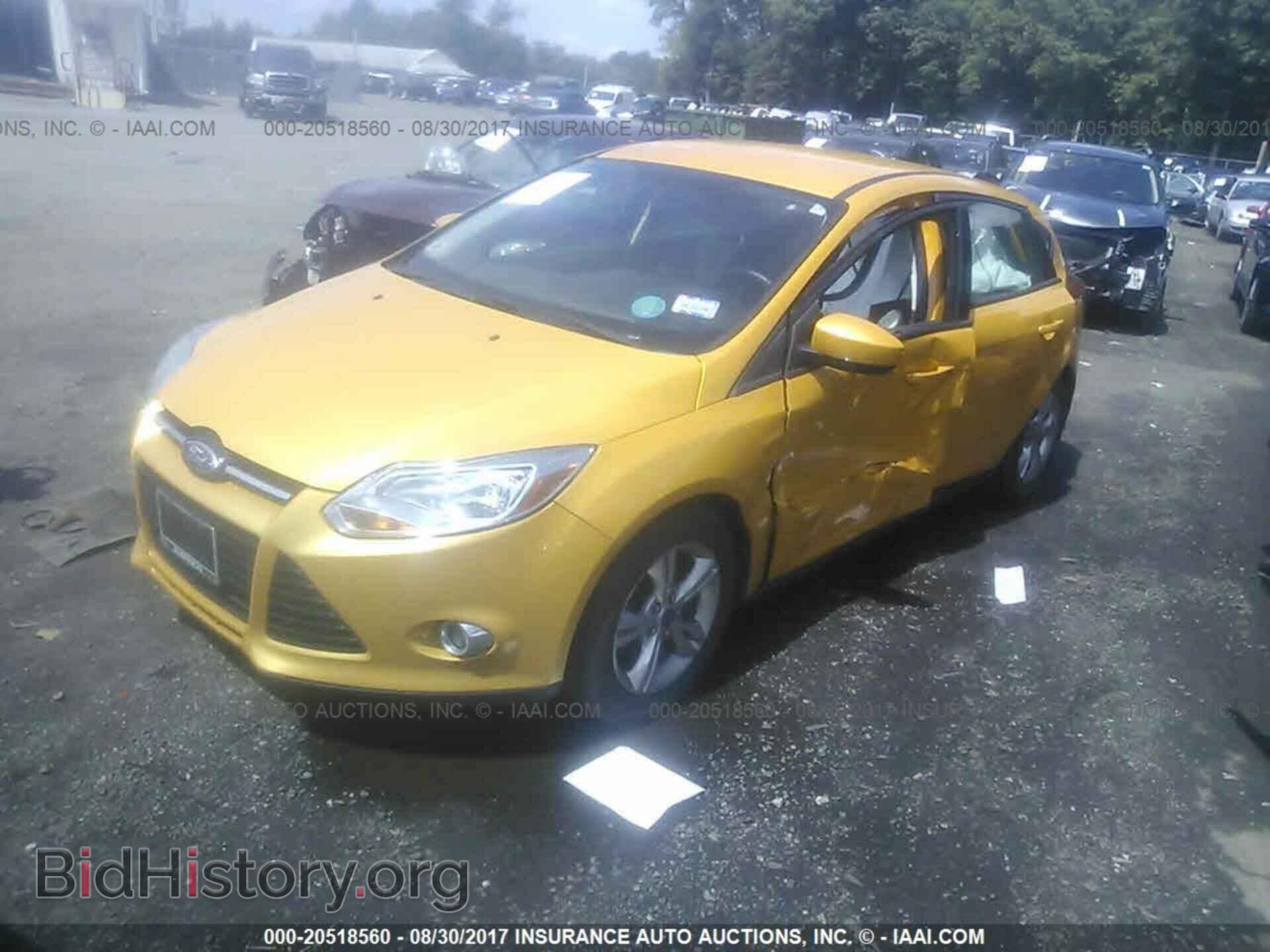 2012 Ford Focus - VIN: 1FAHP3K20CL310026 - Photo 2
