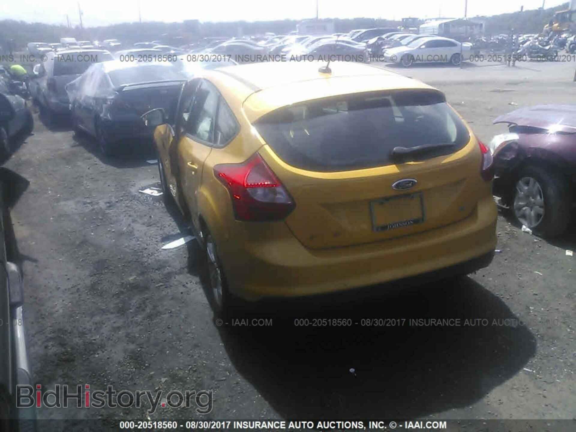 2012 Ford Focus - VIN: 1FAHP3K20CL310026 - Photo 3