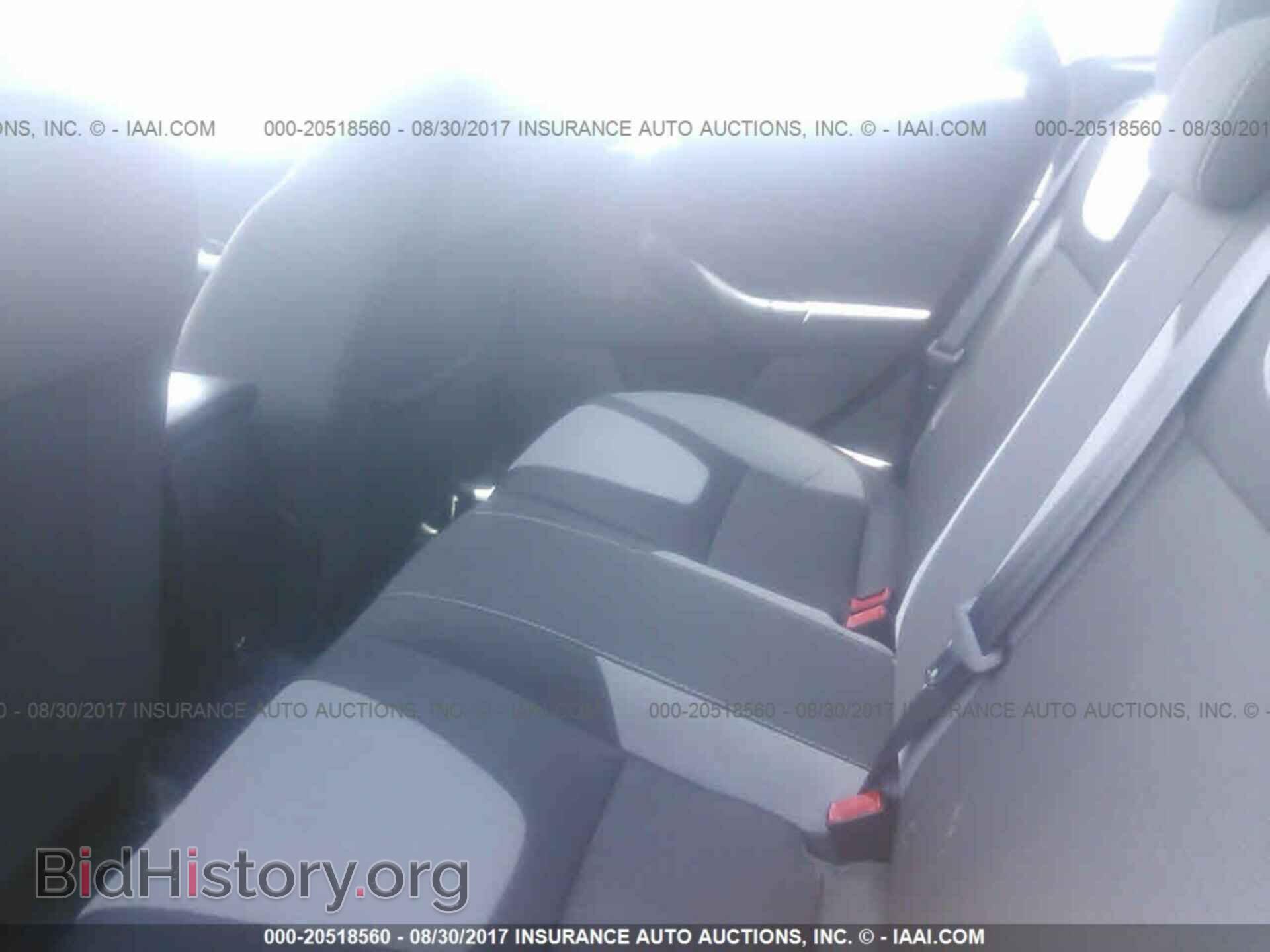 2012 Ford Focus - VIN: 1FAHP3K20CL310026 - Photo 8