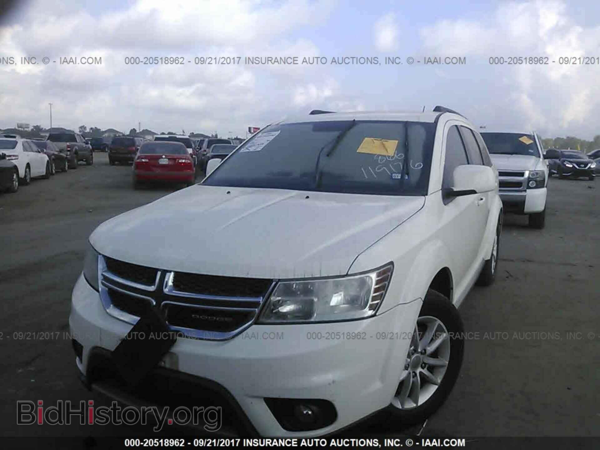 2014 Dodge Journey - VIN: 3C4PDCBG6ET101231 - Фото 2